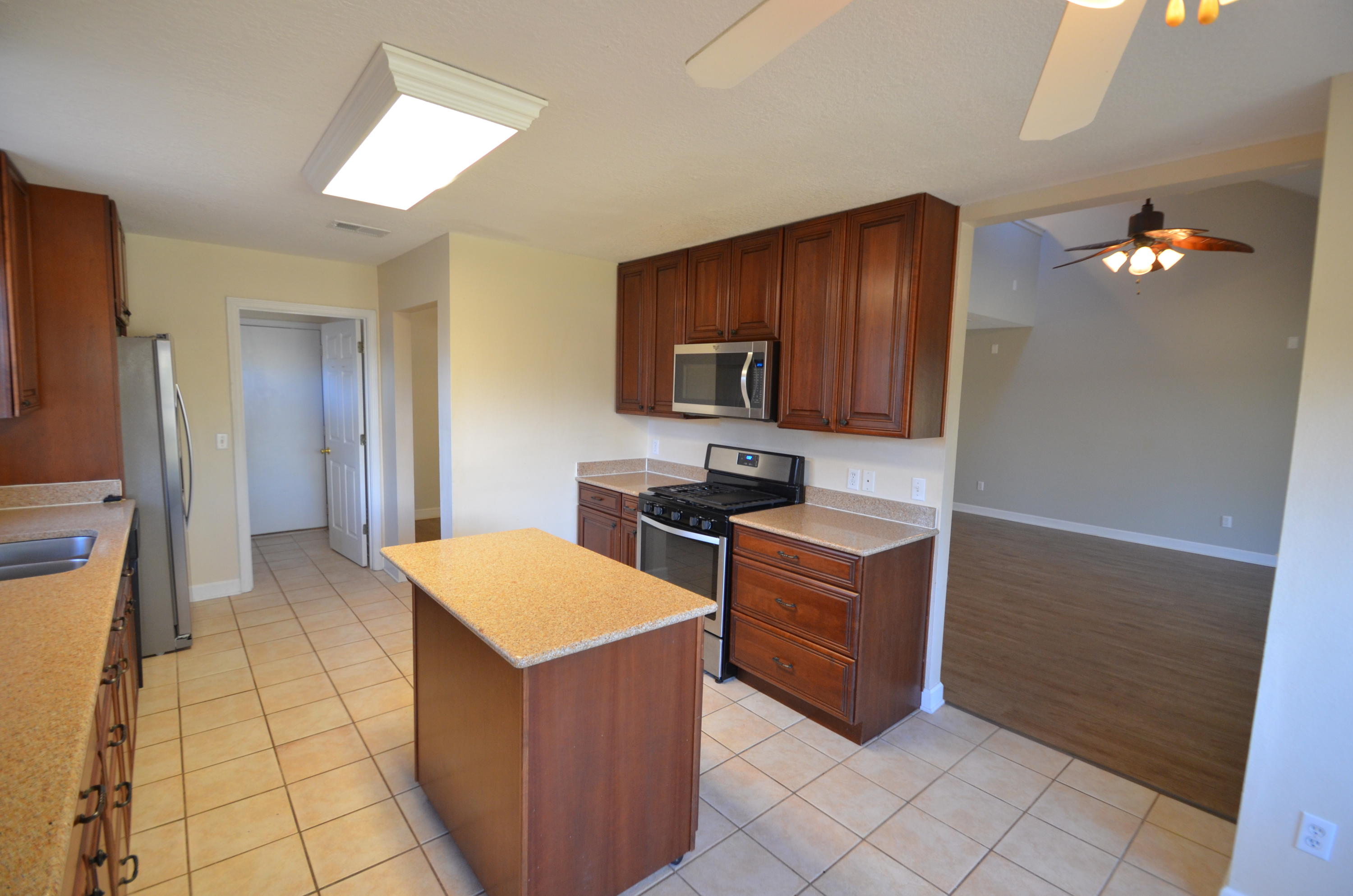 MARINERS COVE - Residential