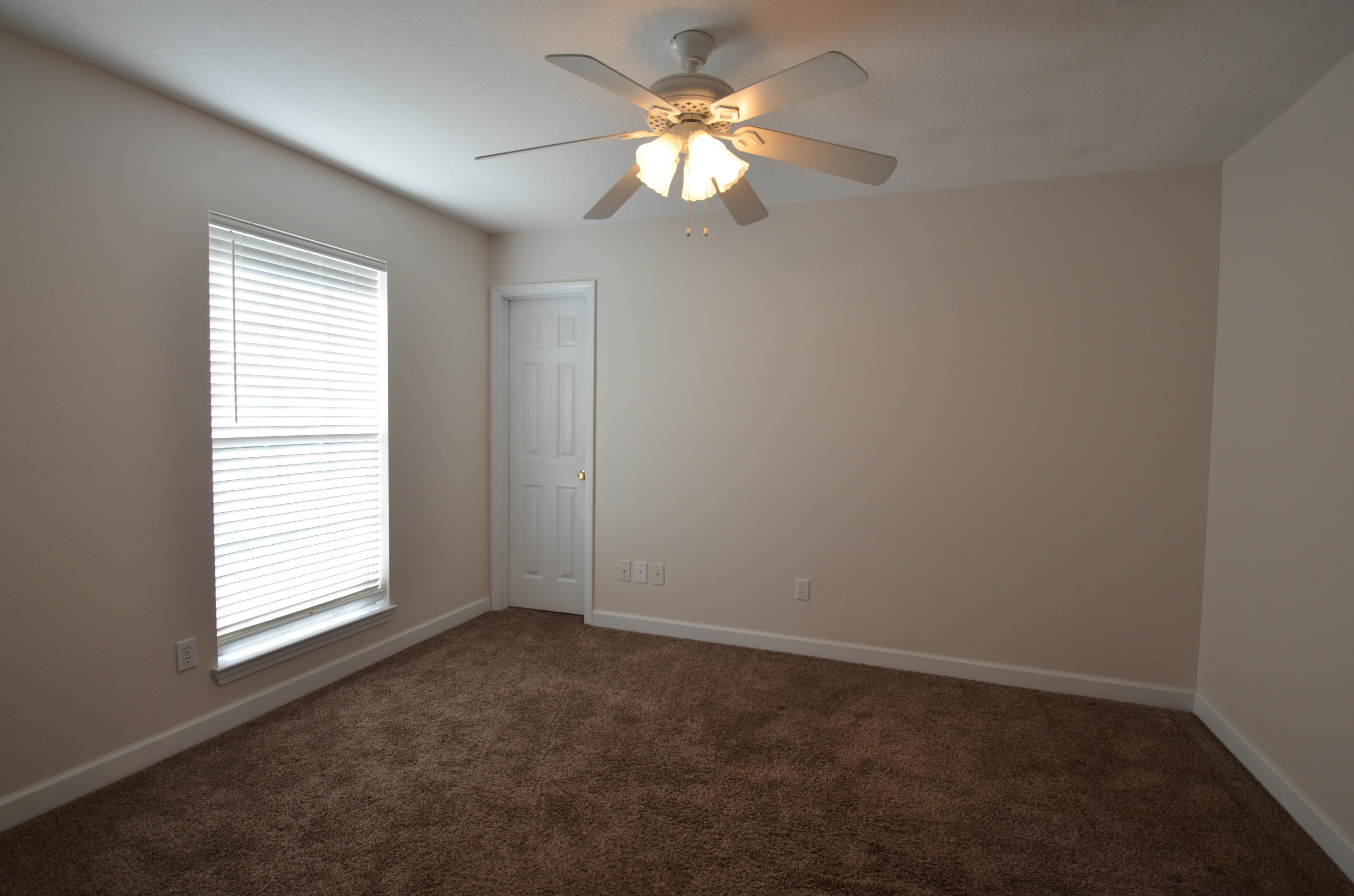 MARINERS COVE - Residential