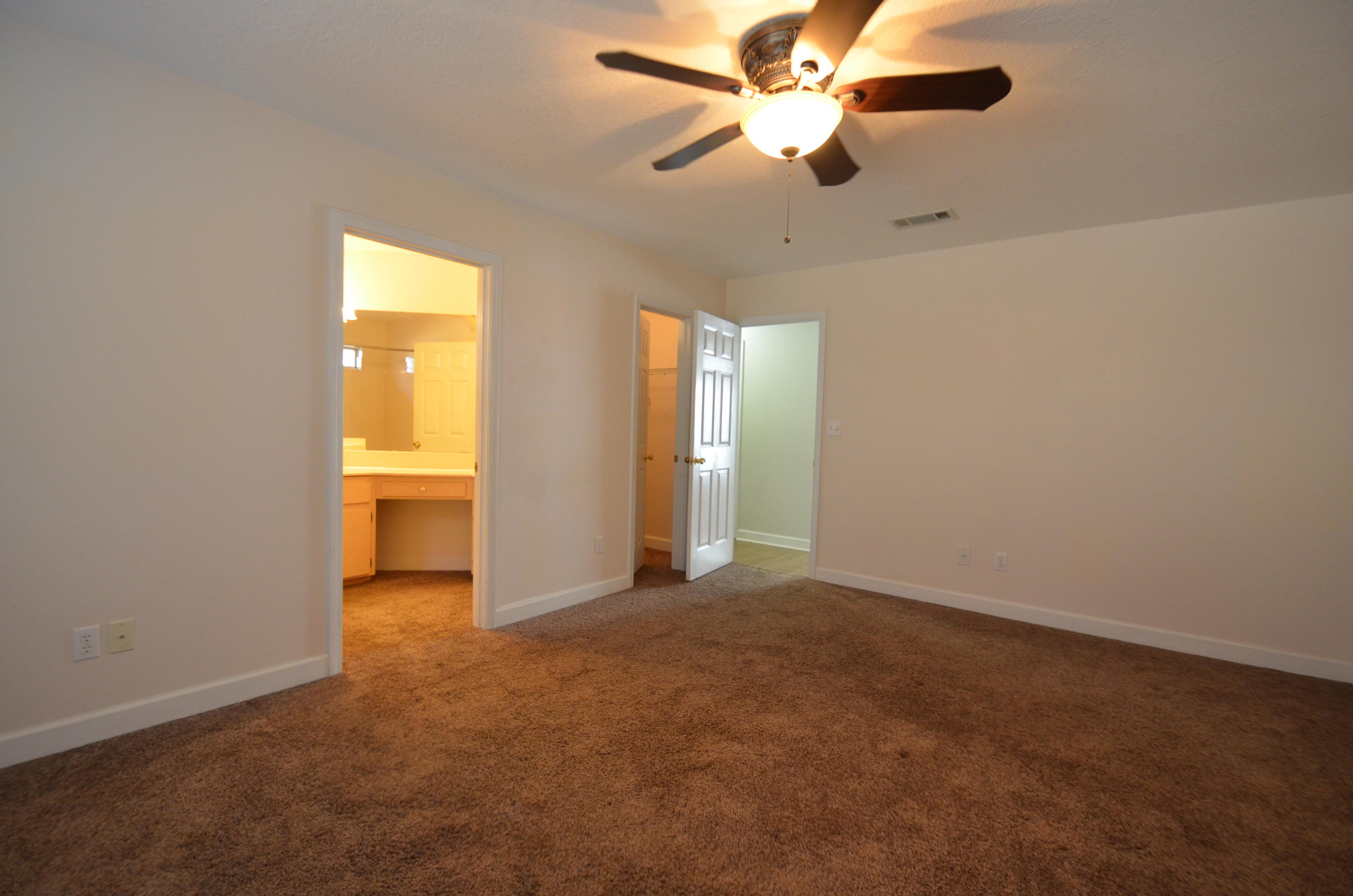 MARINERS COVE - Residential