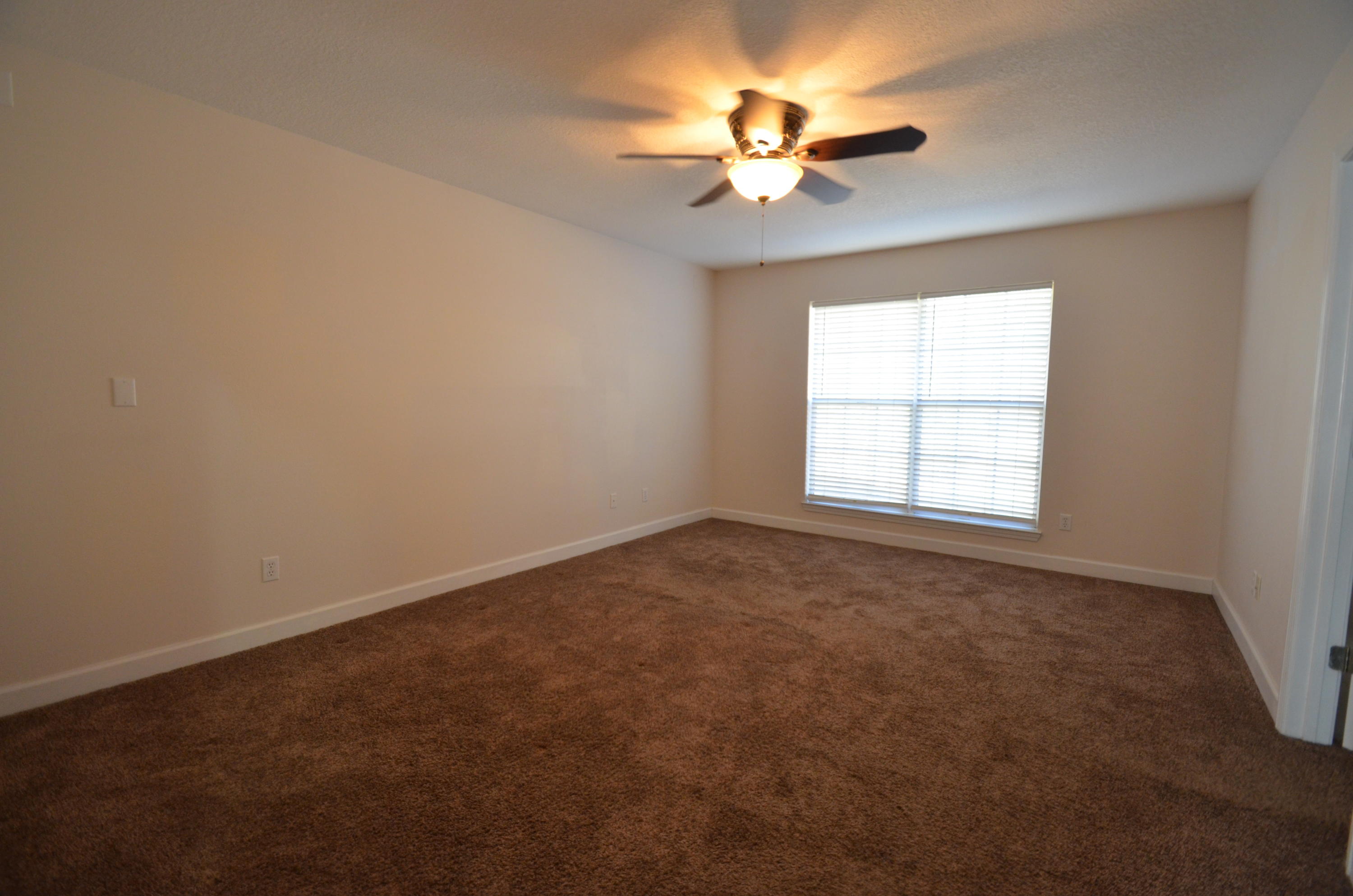 MARINERS COVE - Residential