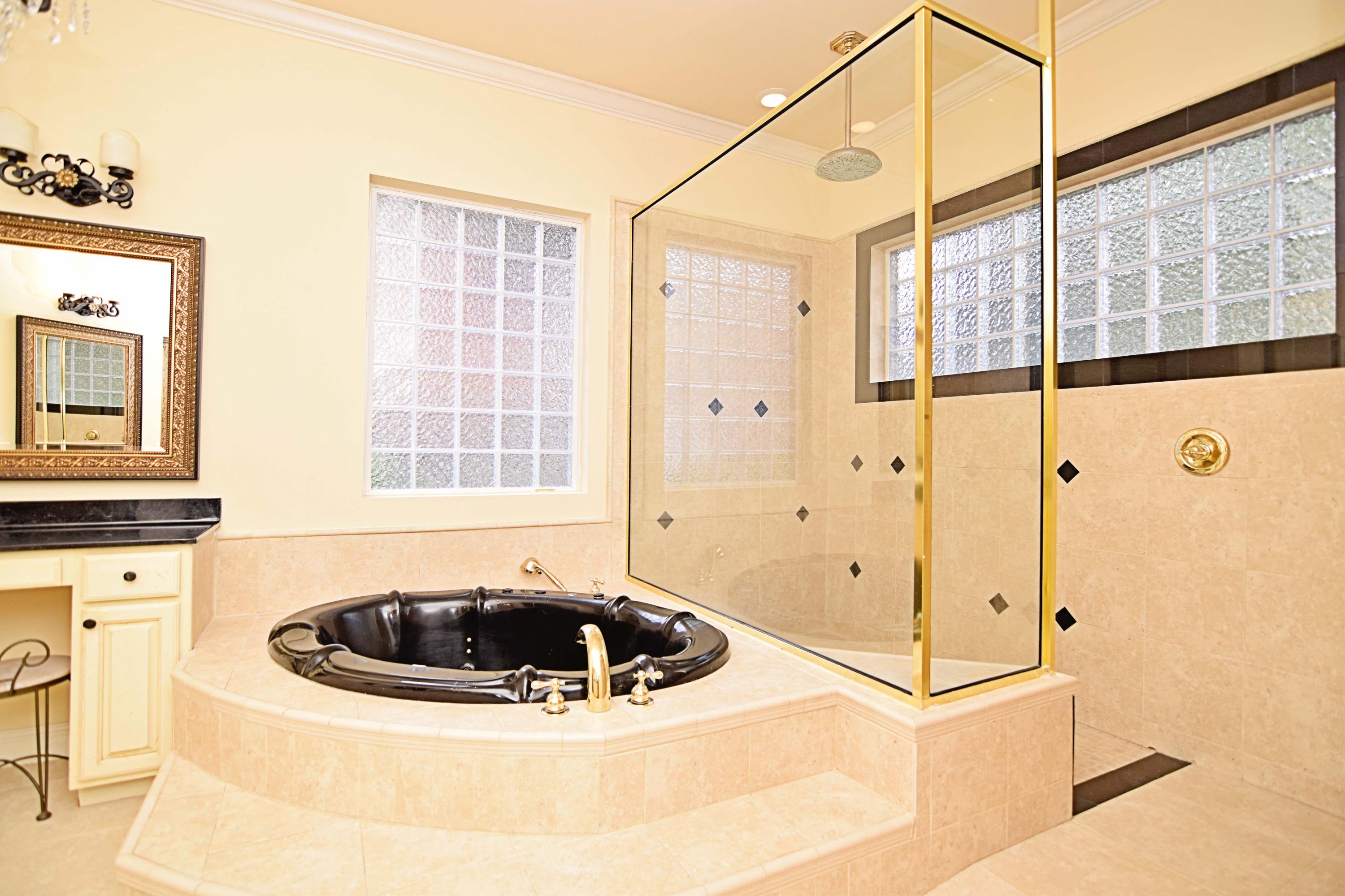 SWIFT CREEK - Residential