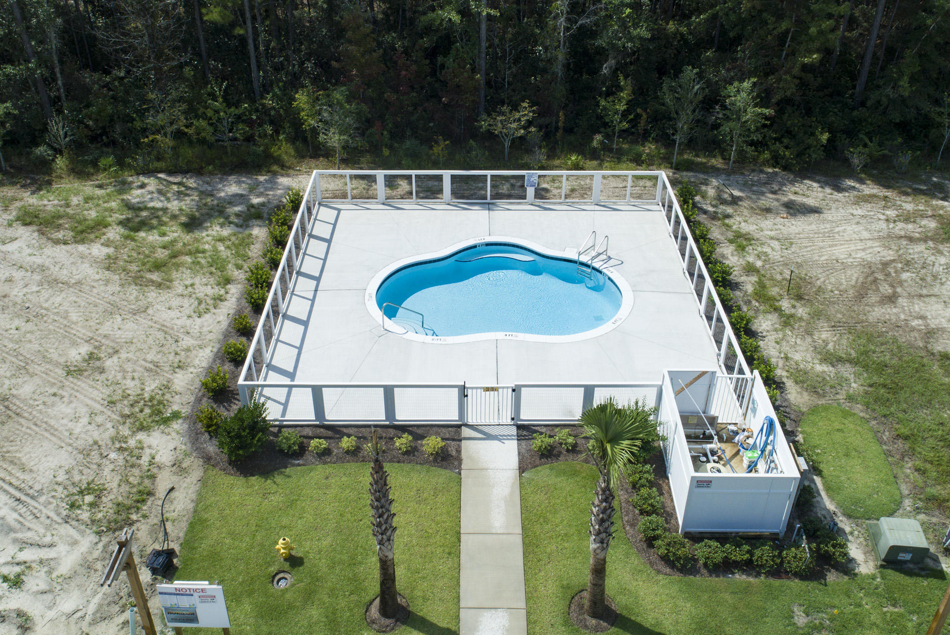 LIGHTHOUSE POINTE - Residential