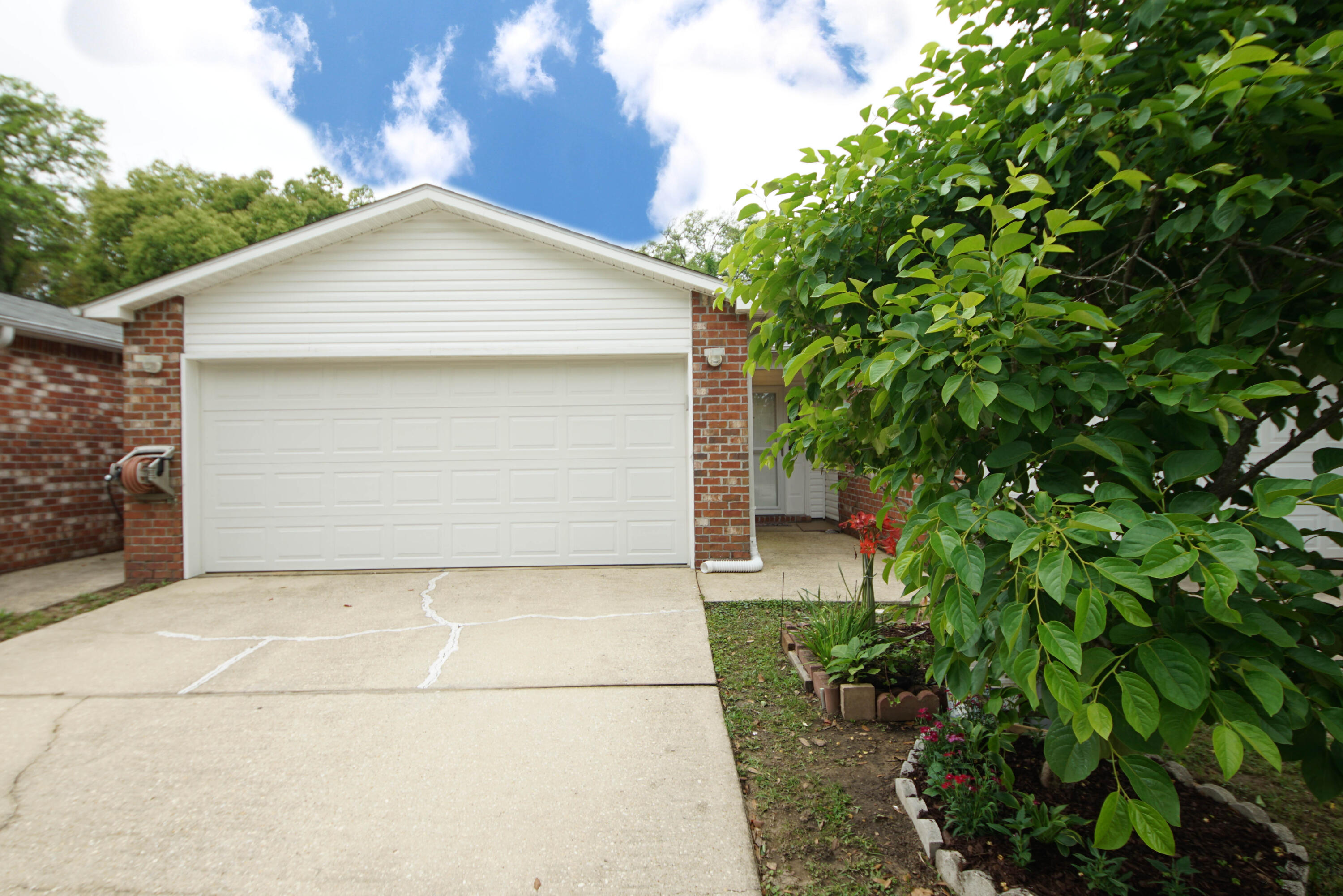 BELLA PLACE T/H - Residential