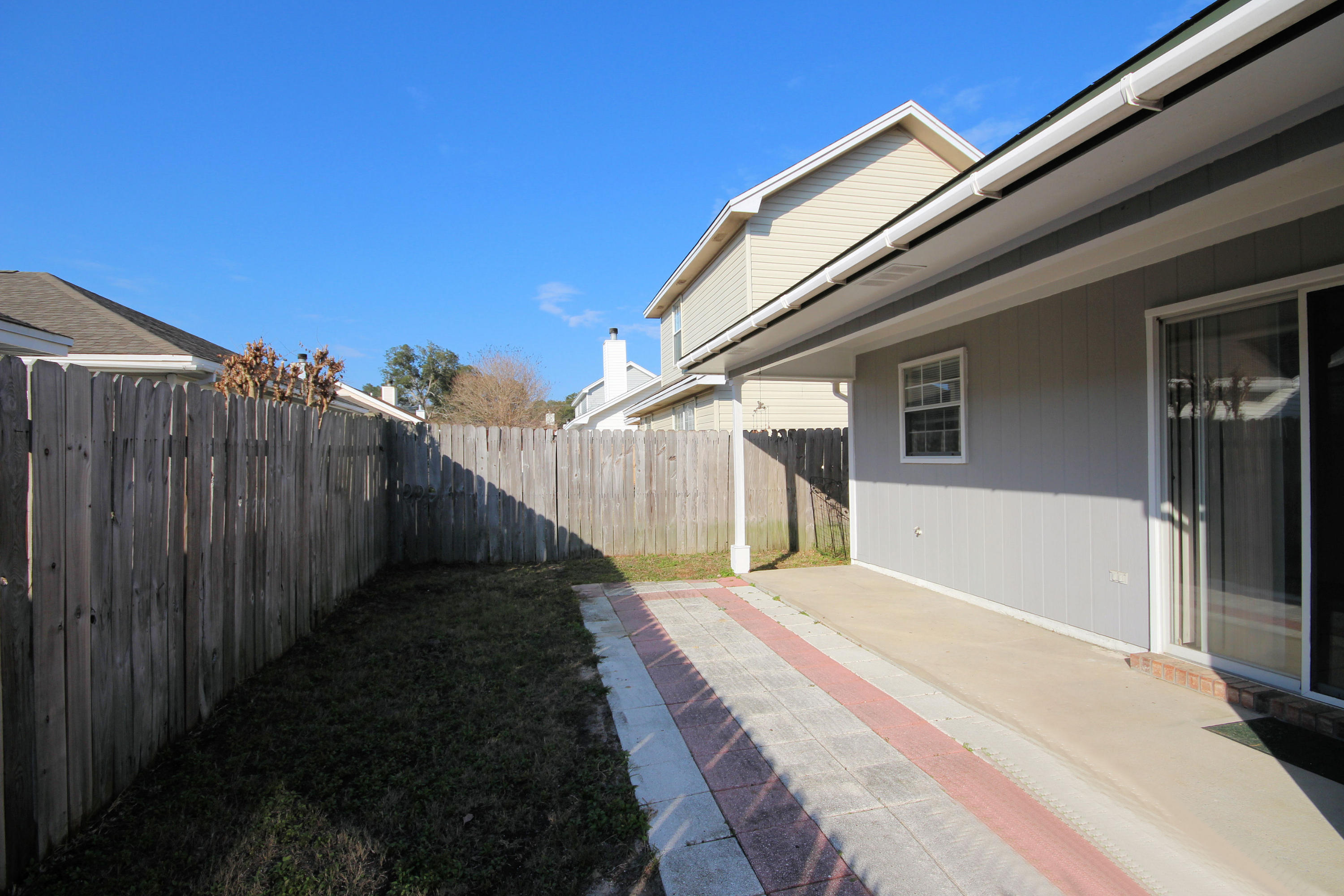 ROANOKE VILLAGE S/D - Residential