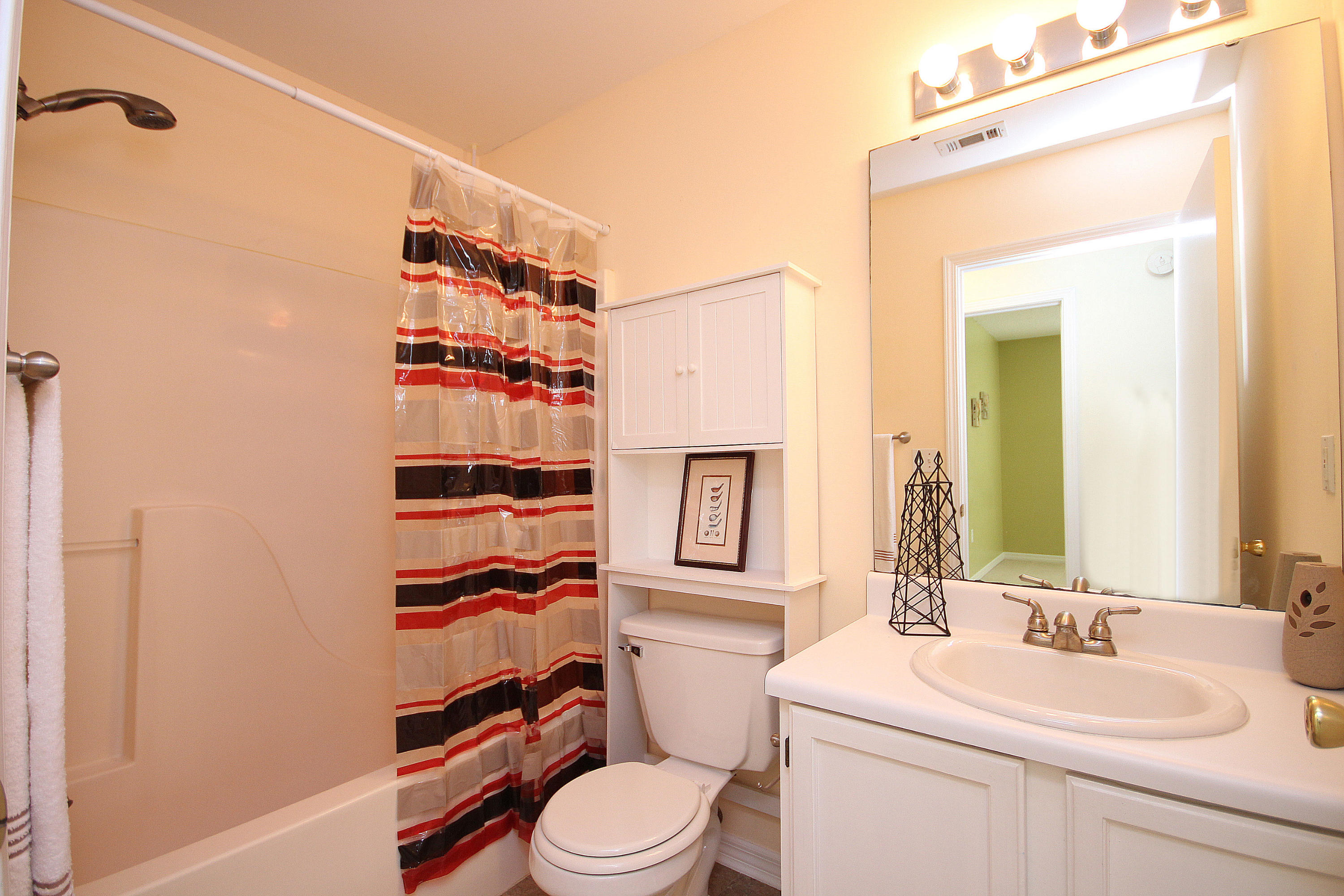 ROANOKE VILLAGE S/D - Residential