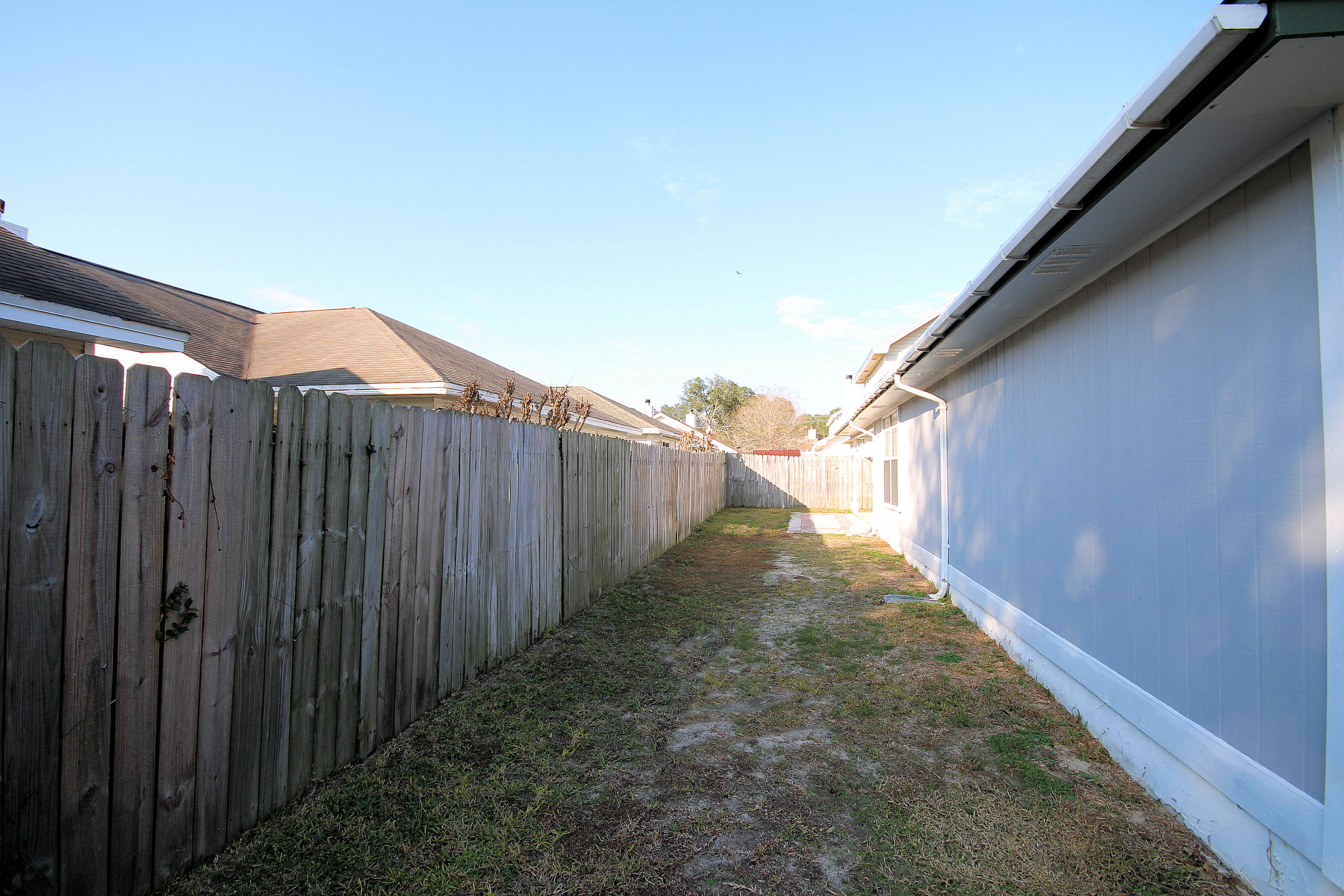 ROANOKE VILLAGE S/D - Residential