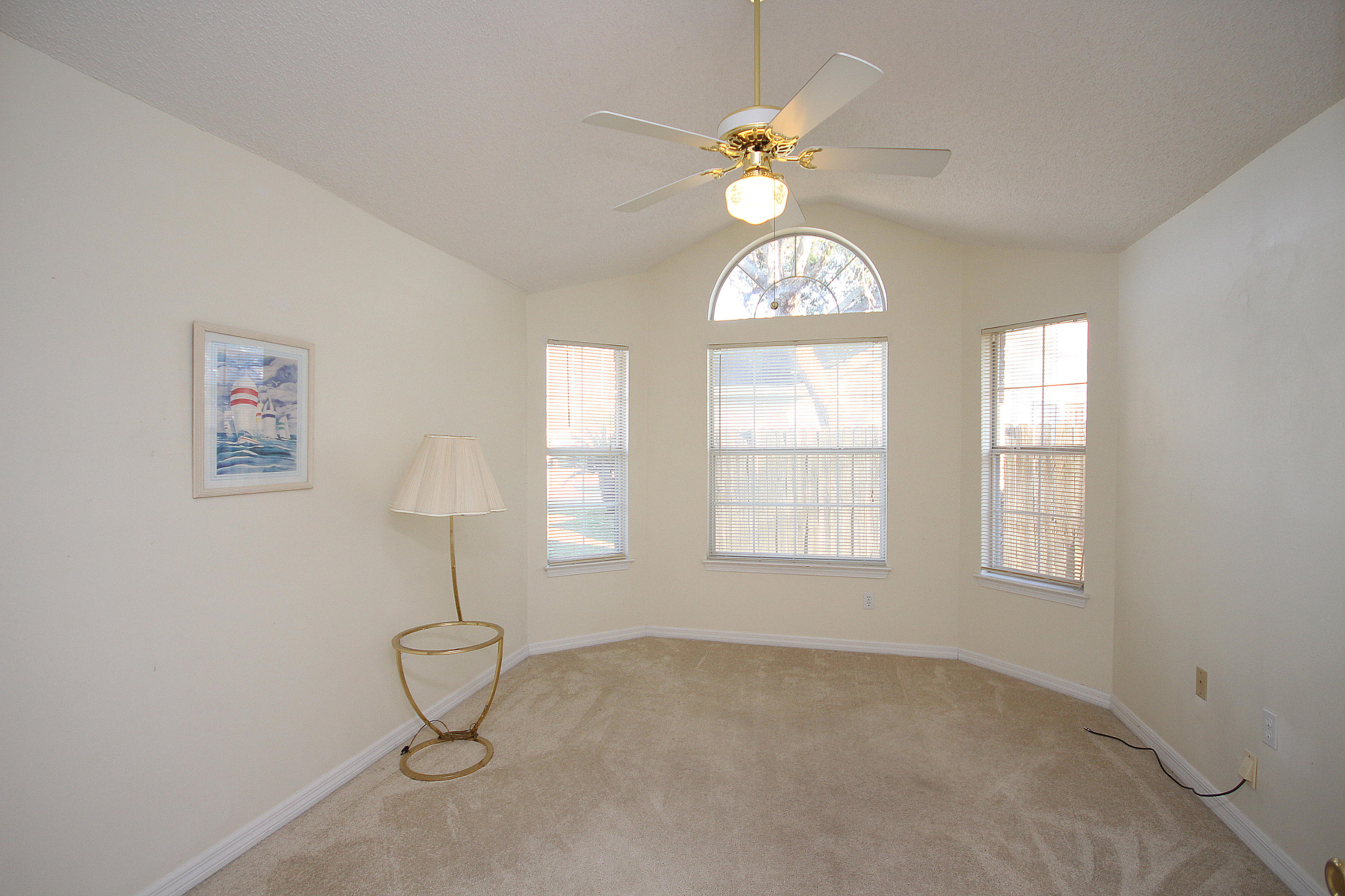 ROANOKE VILLAGE S/D - Residential