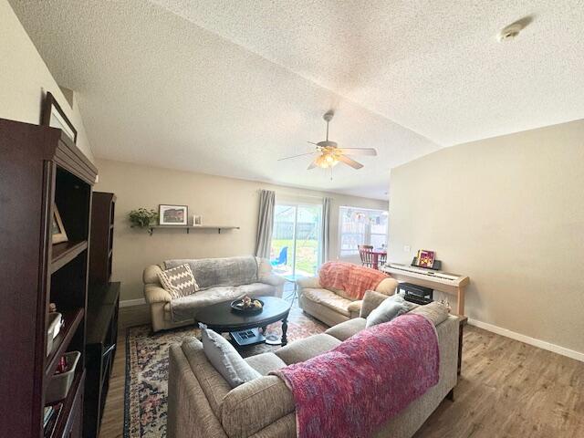 SHADOW OAK S/D - Residential Lease