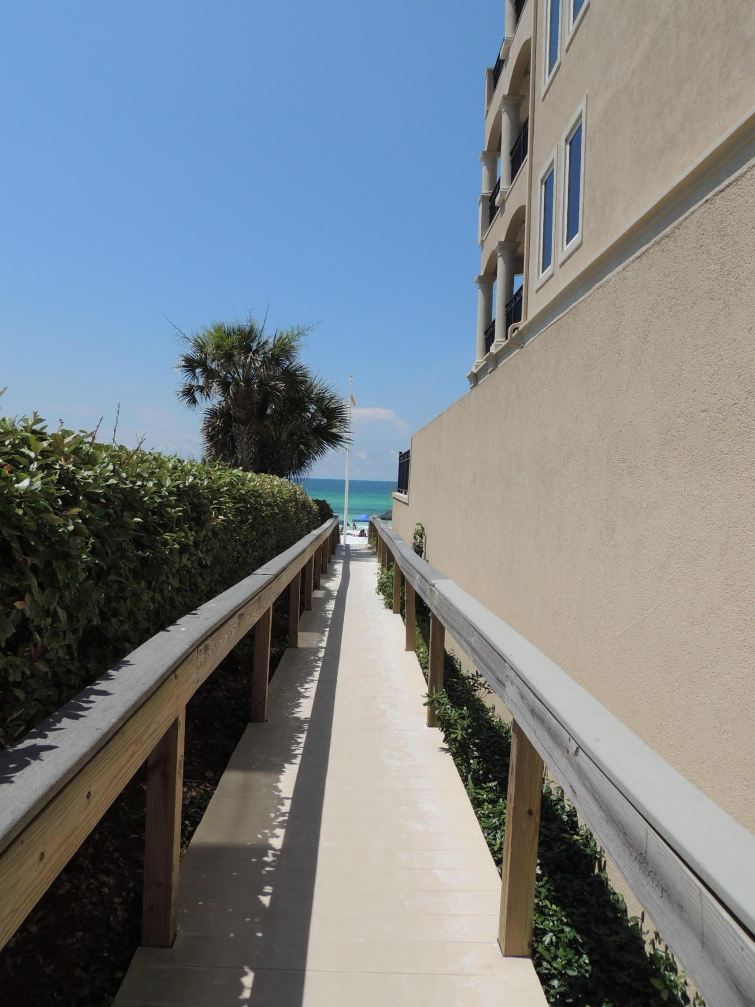 CRYSTAL BEACH - Residential