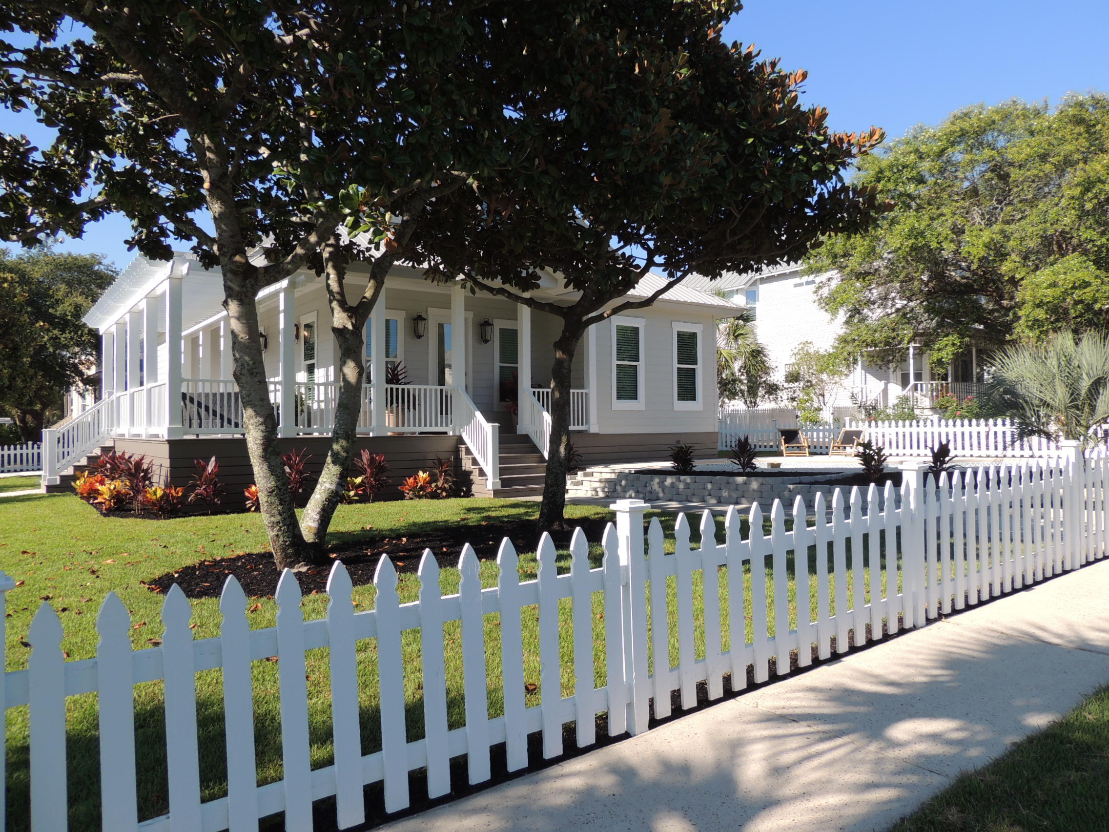 CRYSTAL BEACH - Residential