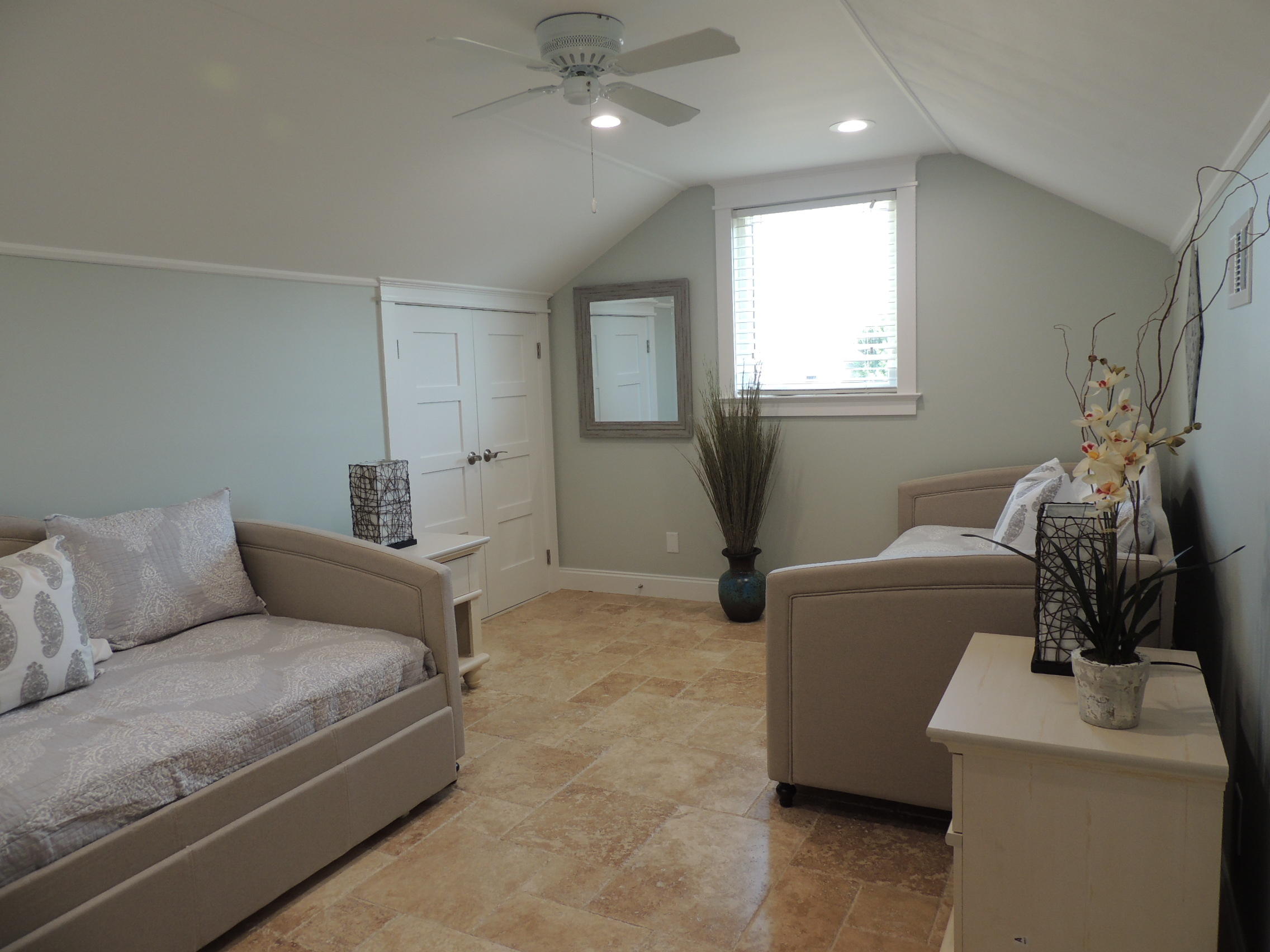 CRYSTAL BEACH - Residential