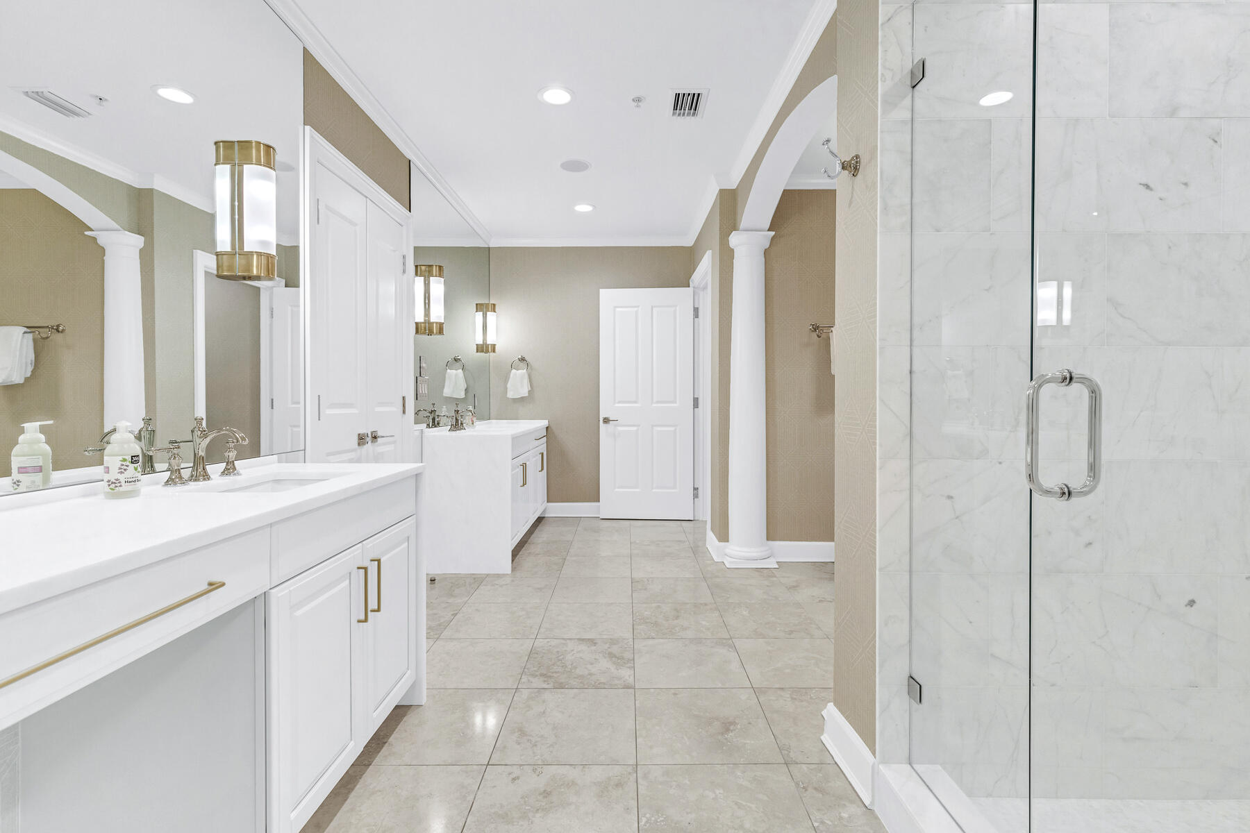 ONE WATER PLACE AT KELLY PLANTATION - Residential
