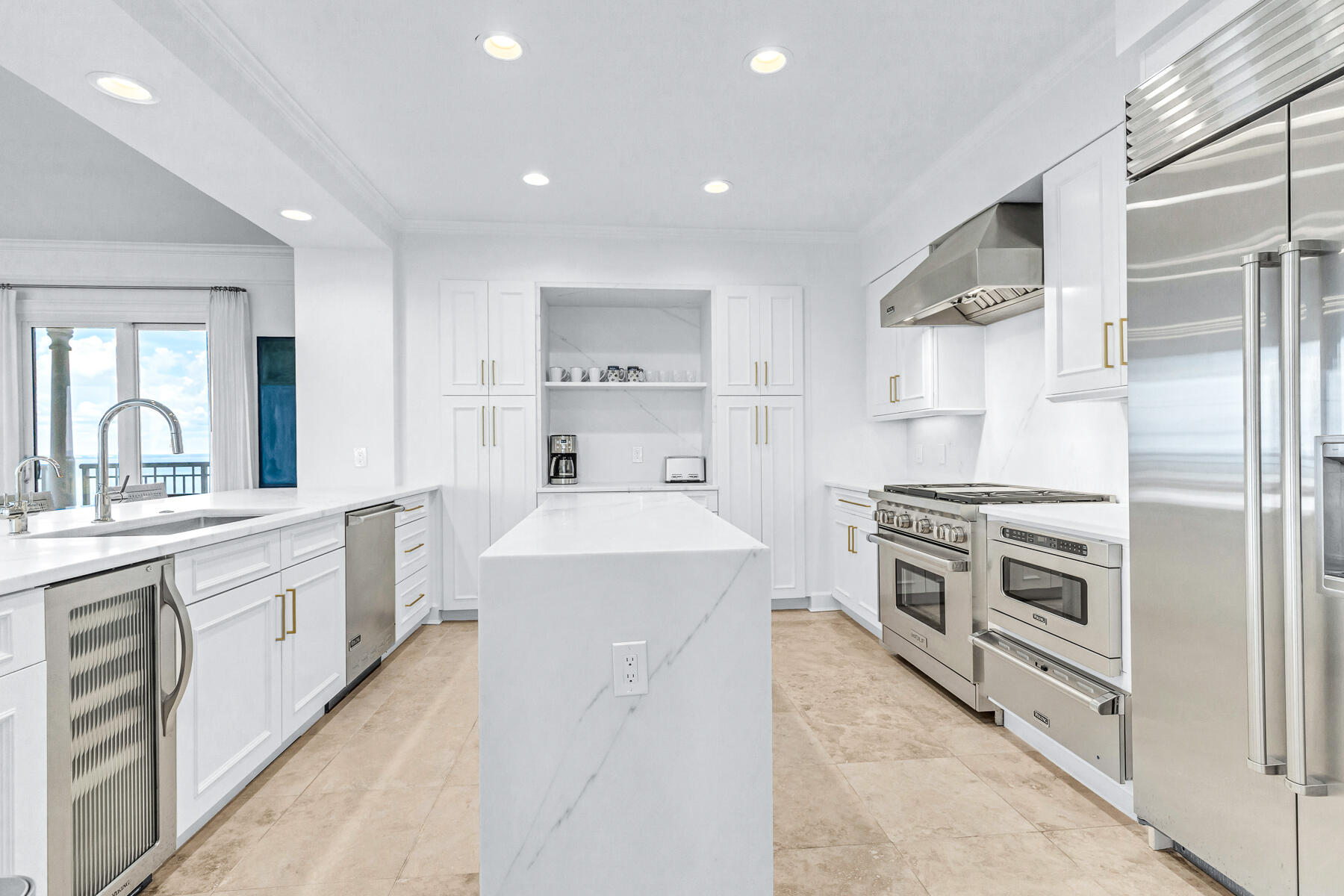 ONE WATER PLACE AT KELLY PLANTATION - Residential