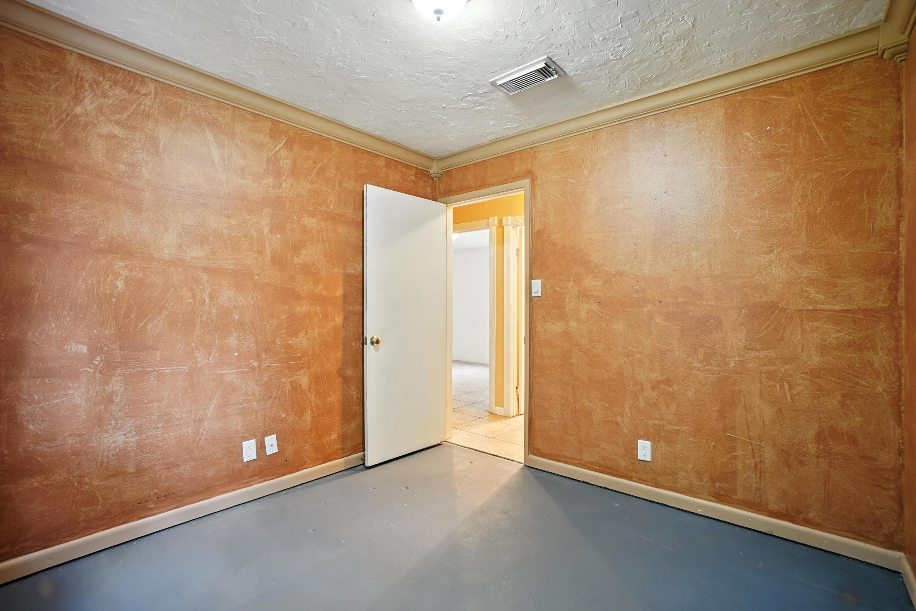 HAYES HEIGHTS - Residential