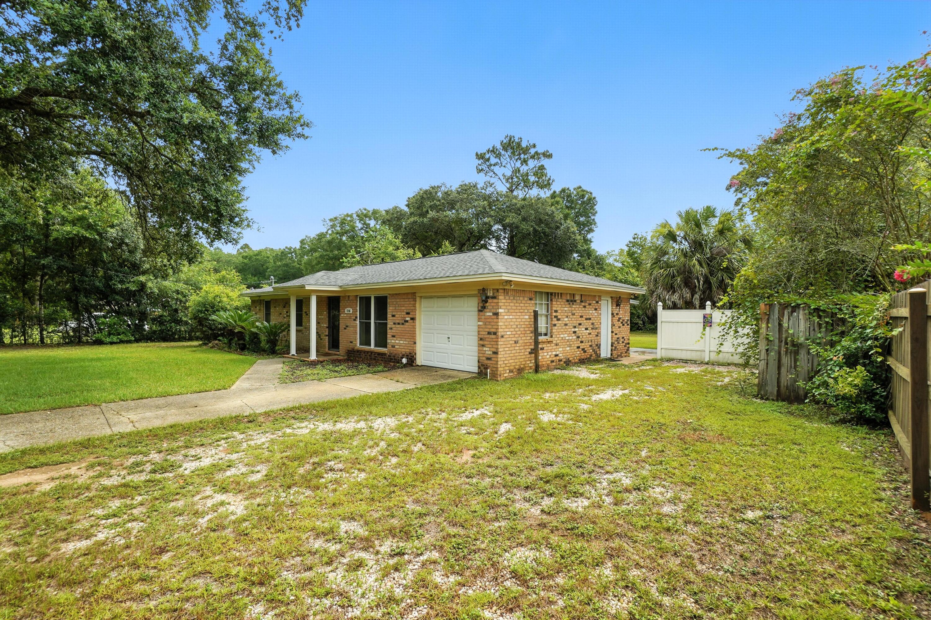 HAYES HEIGHTS - Residential