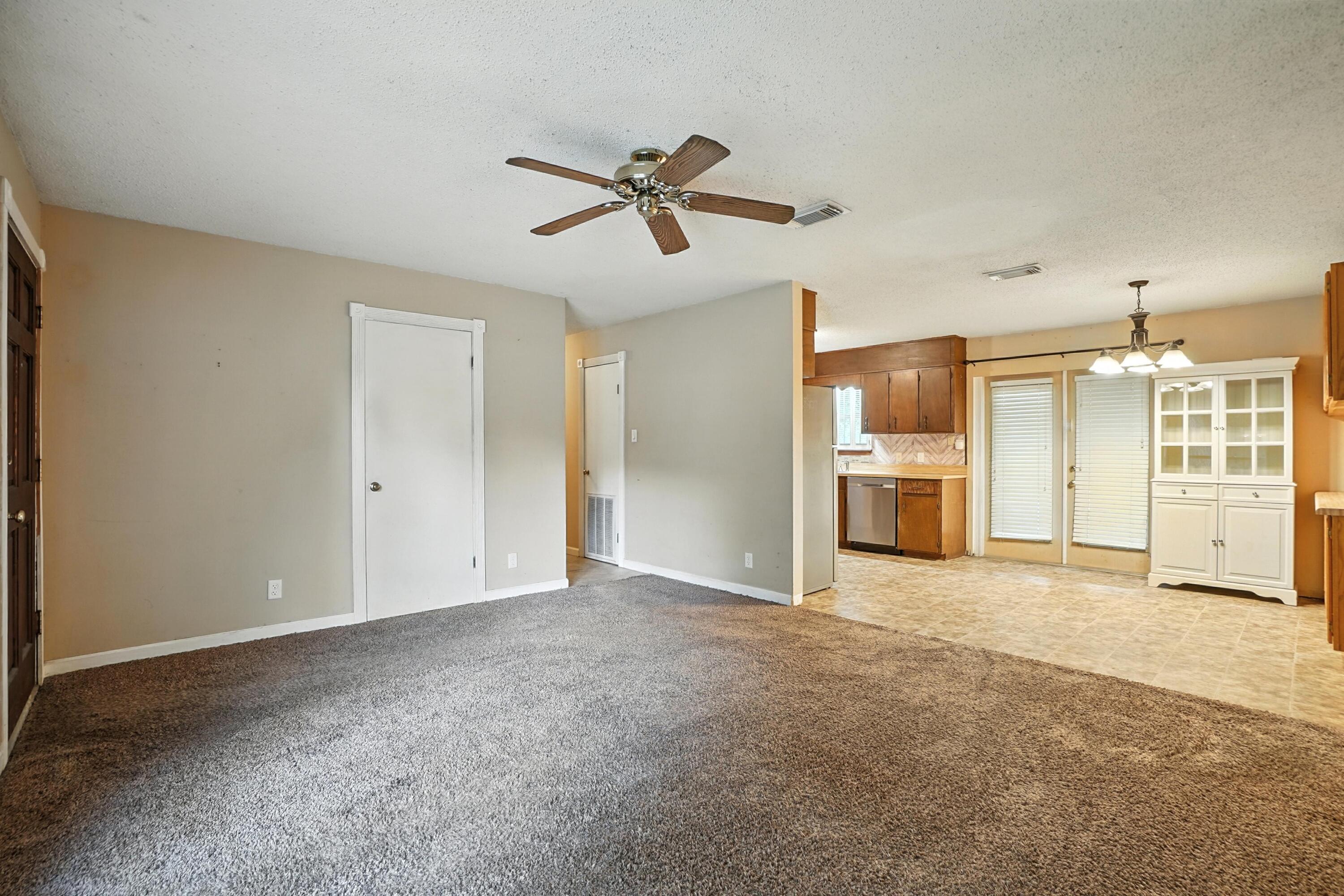HAYES HEIGHTS - Residential