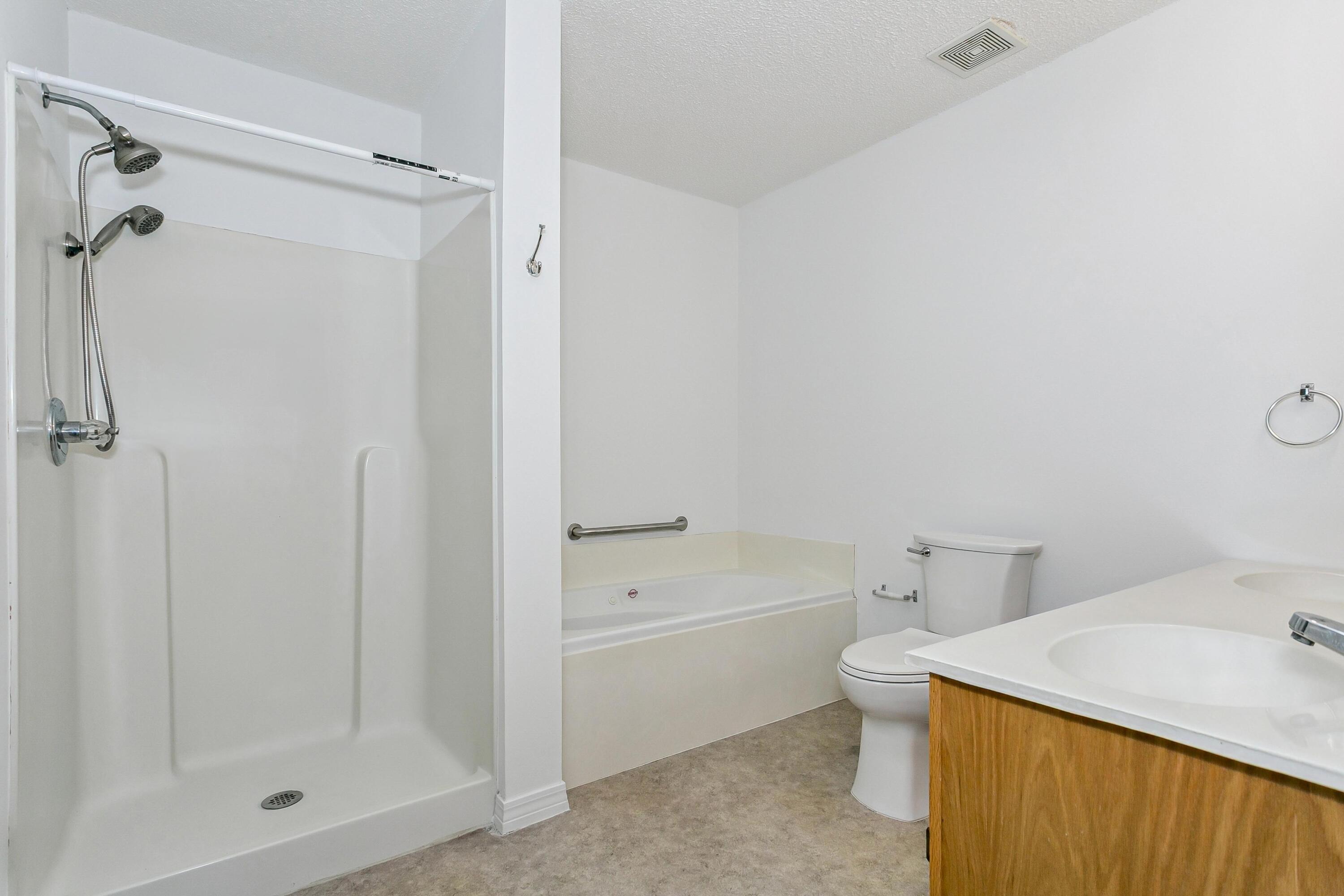 WINDING CREEK EST PH III - Residential