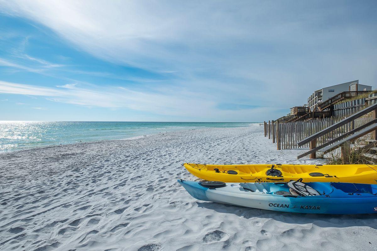 BLUE MOUNTAIN BEACH - Residential