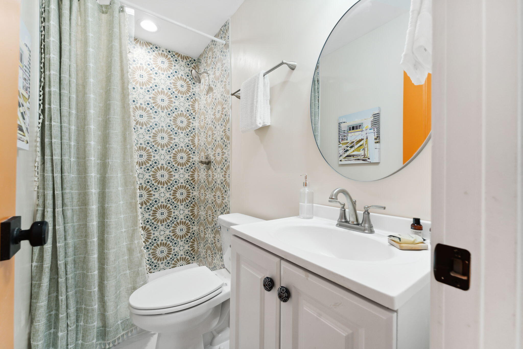 LAGUNA BEACH ESTATES 2ND ADDN - Residential