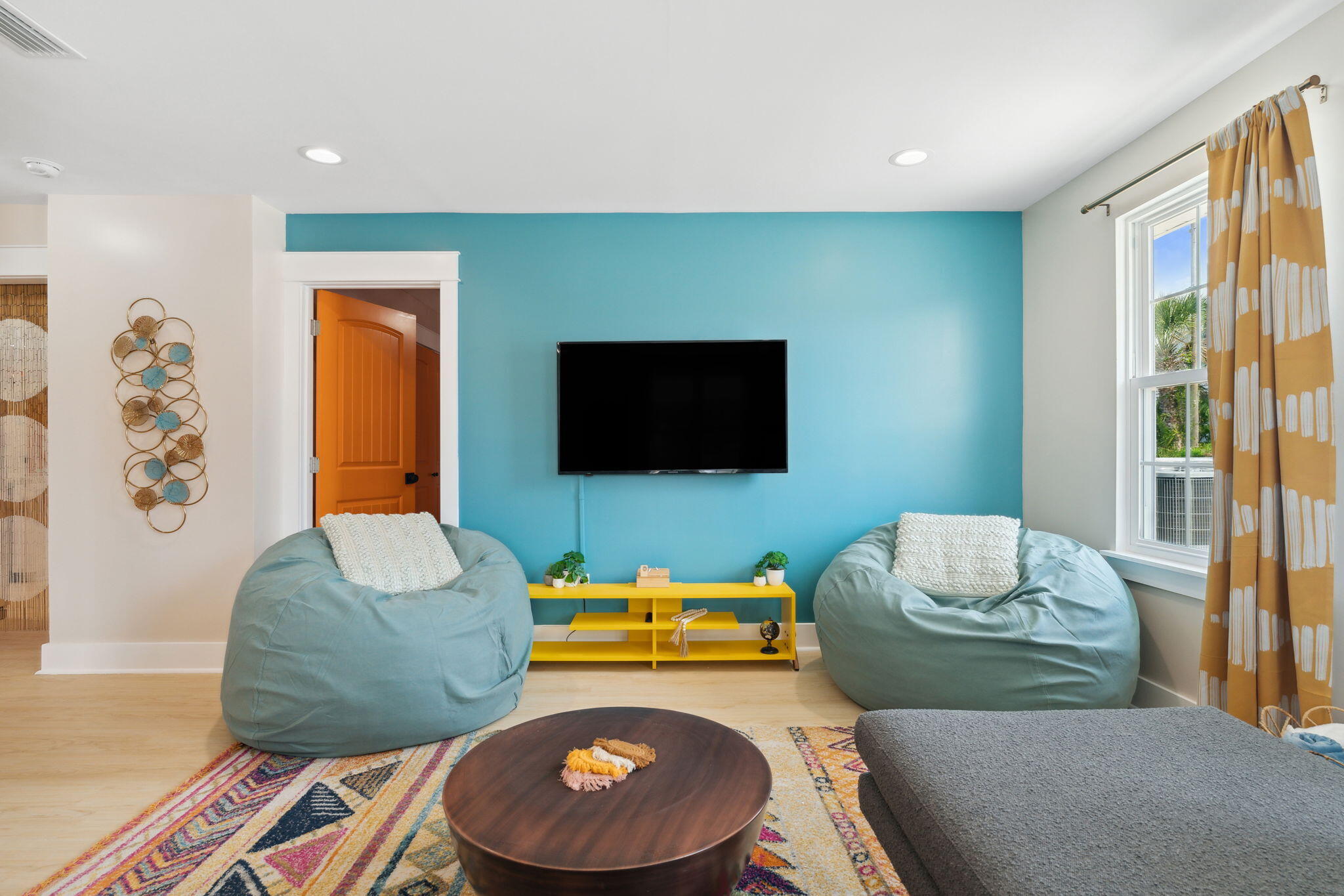 LAGUNA BEACH ESTATES 2ND ADDN - Residential