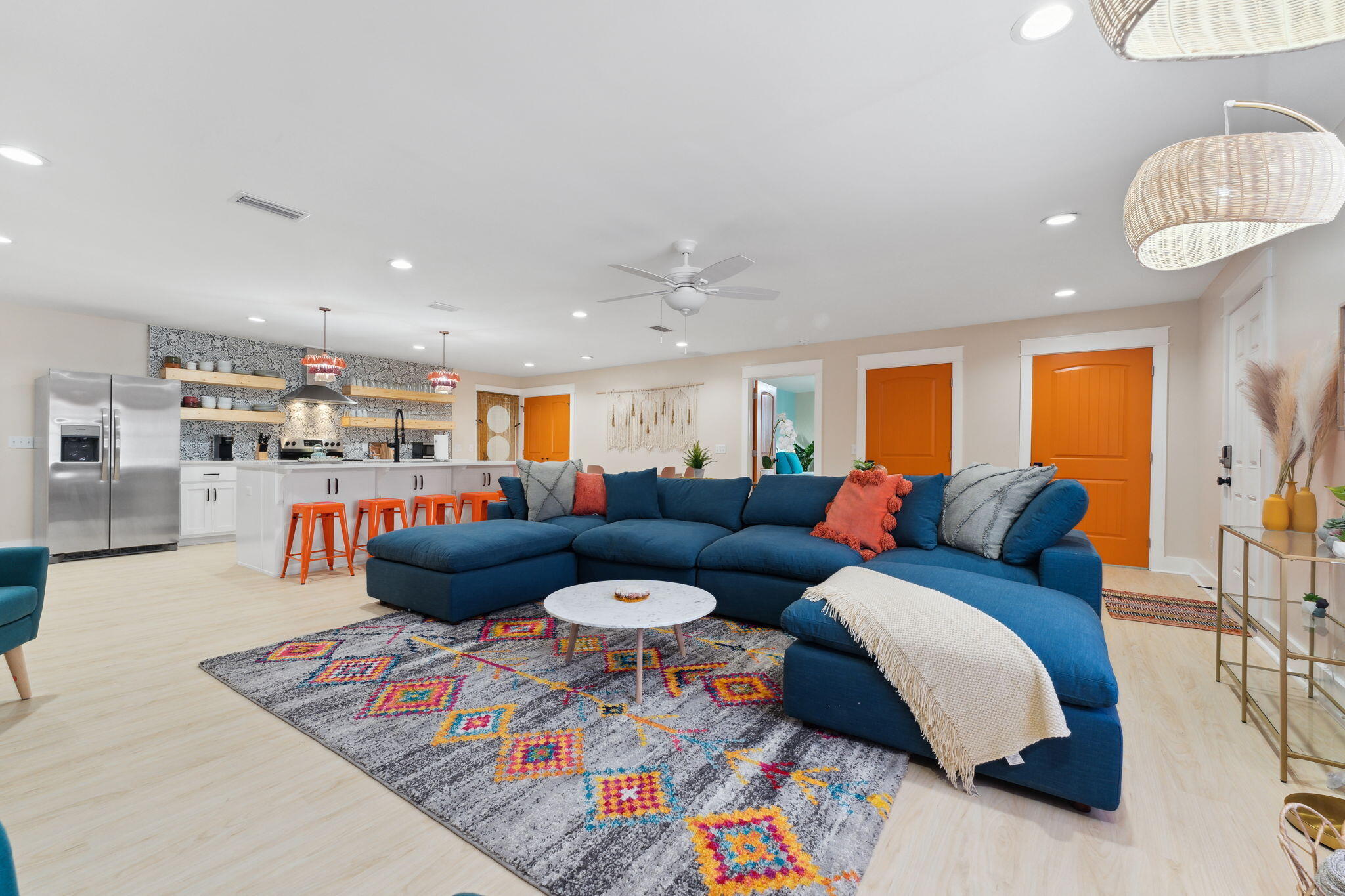 LAGUNA BEACH ESTATES 2ND ADDN - Residential