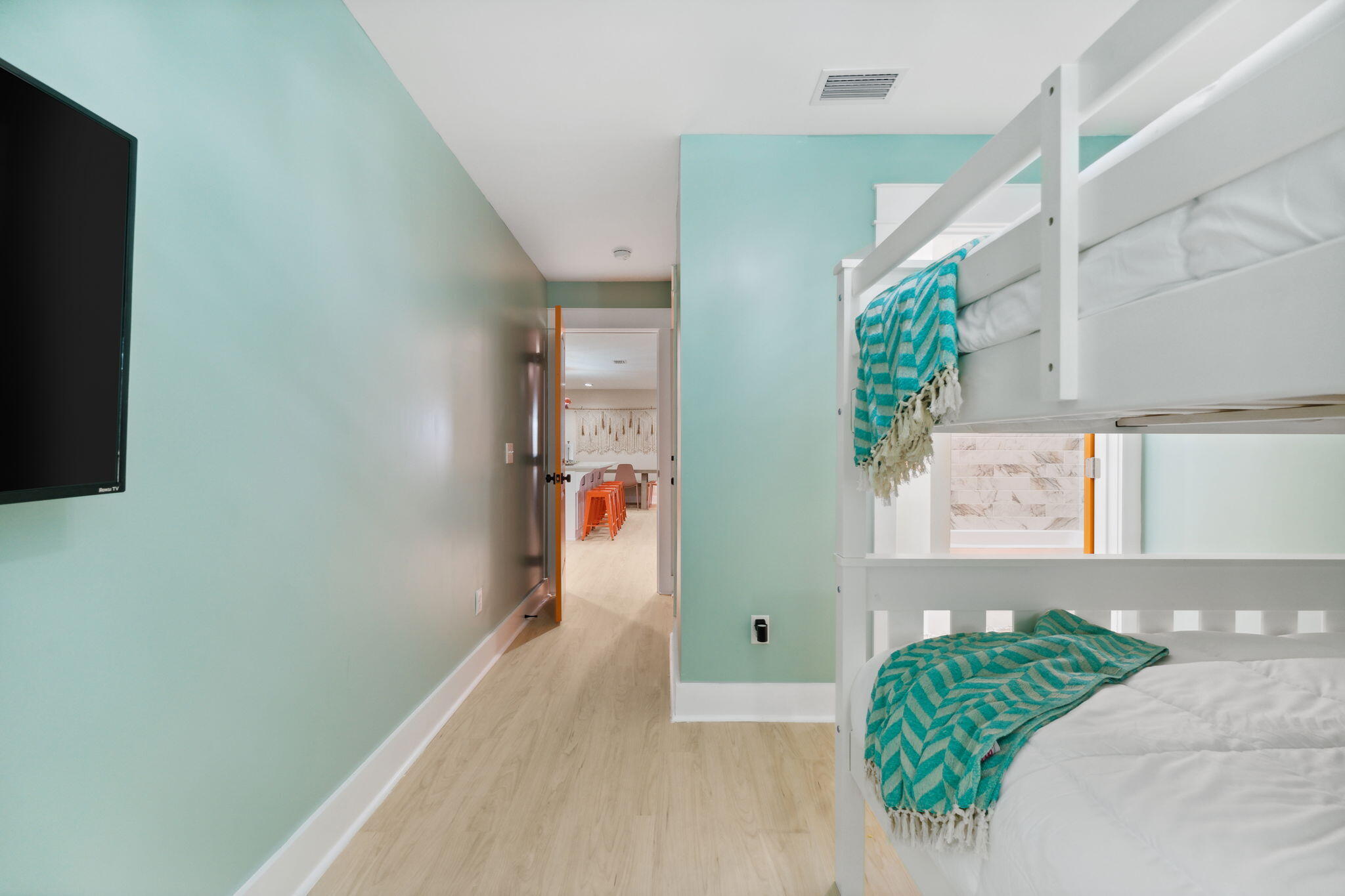 LAGUNA BEACH ESTATES 2ND ADDN - Residential