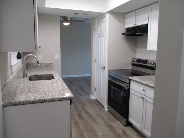 OAK TREE PARK - Residential