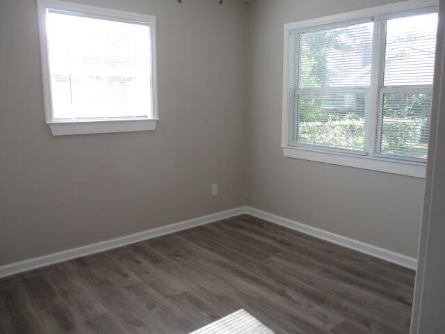 OAK TREE PARK - Residential