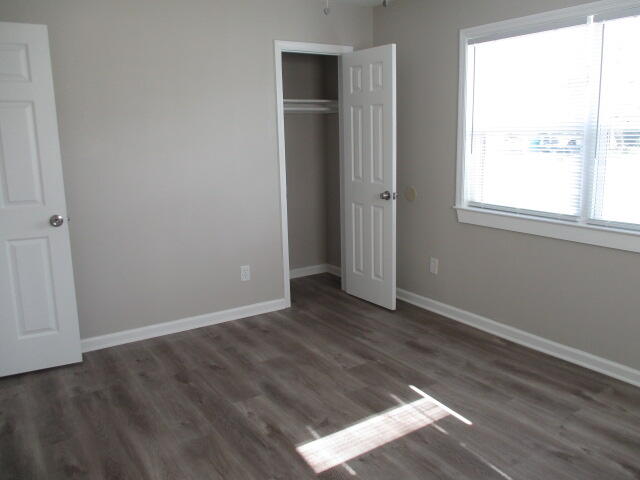 OAK TREE PARK - Residential