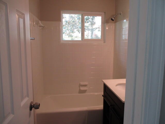 OAK TREE PARK - Residential