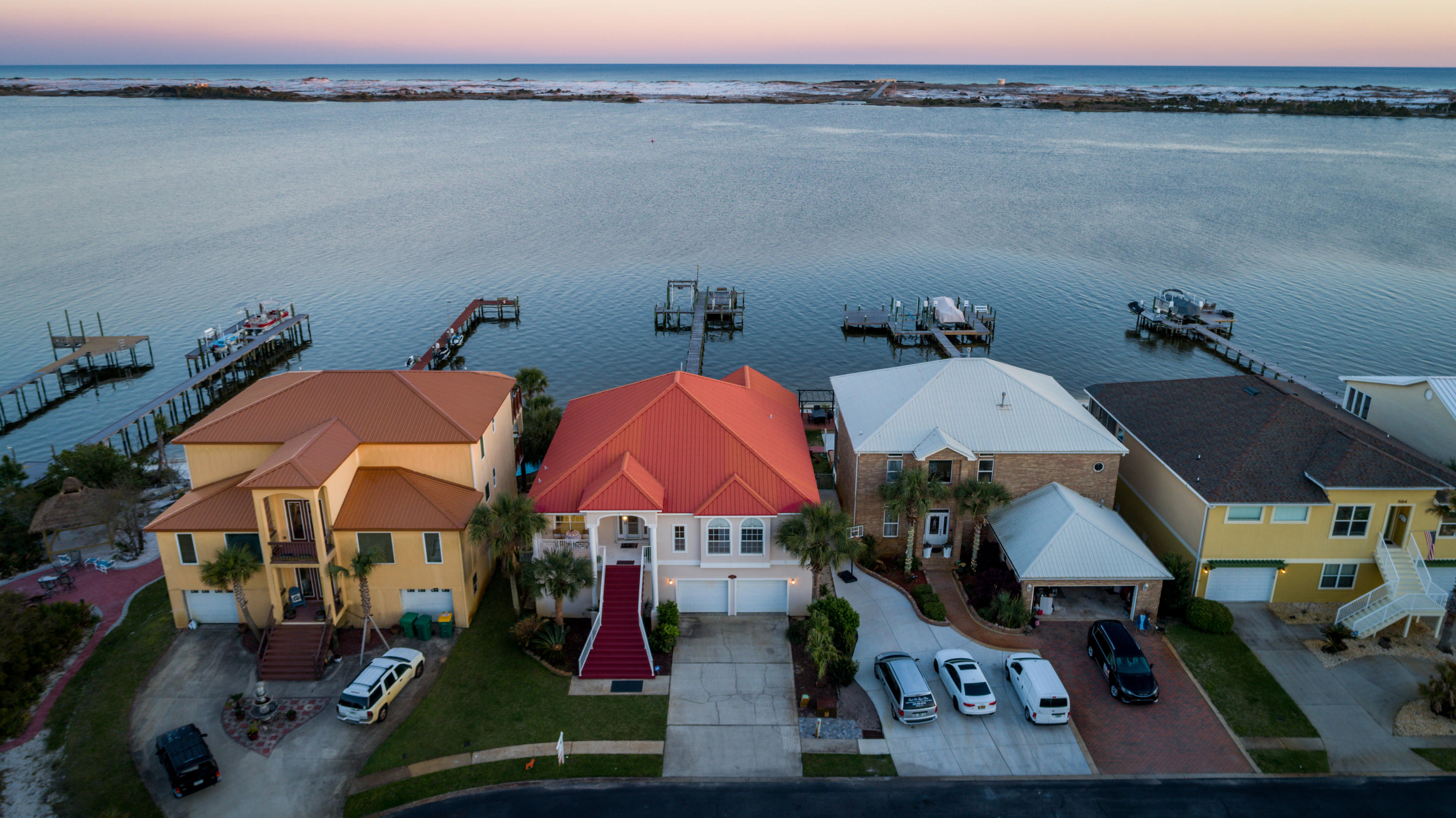 SPARKLING WATERS - Residential