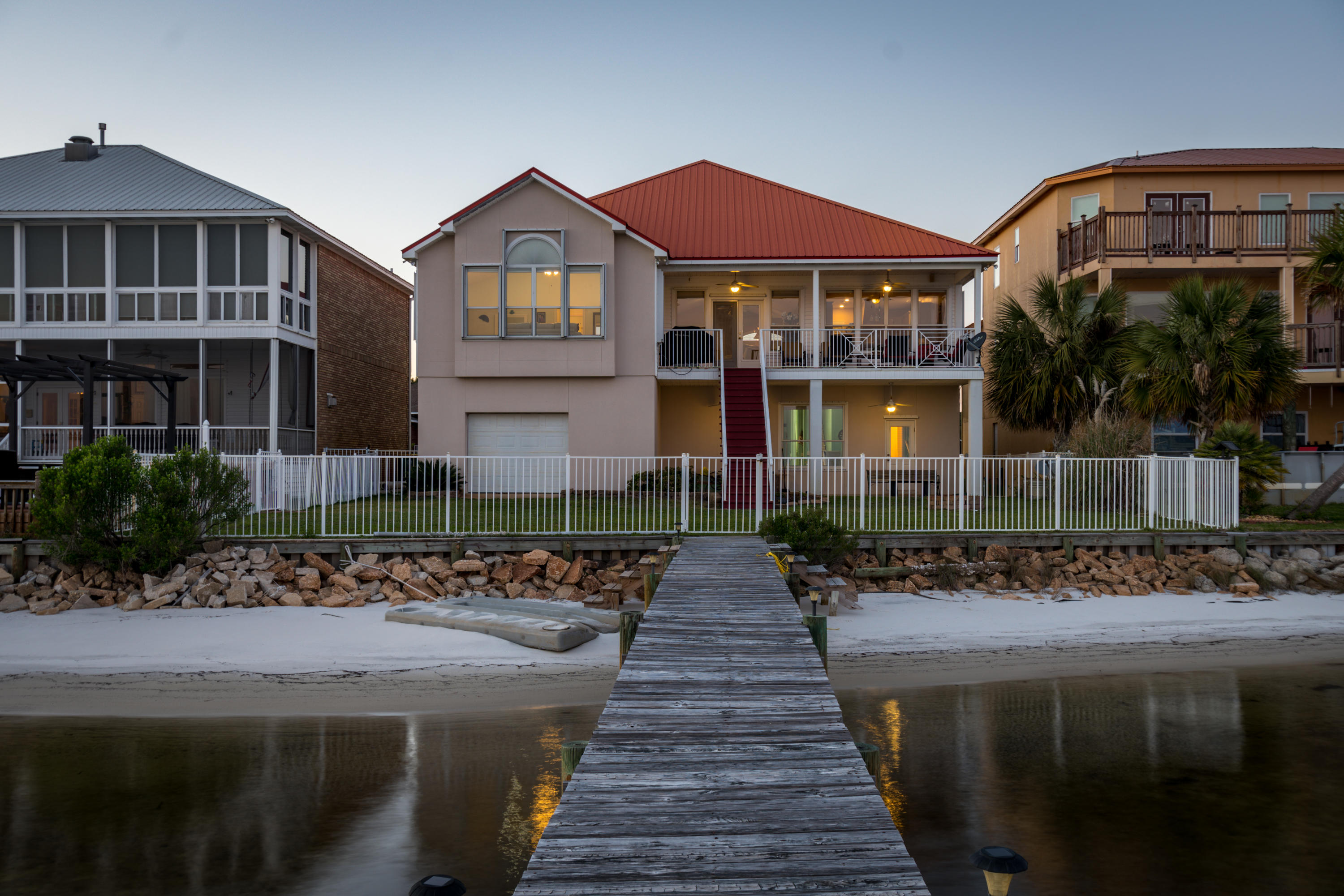 SPARKLING WATERS - Residential