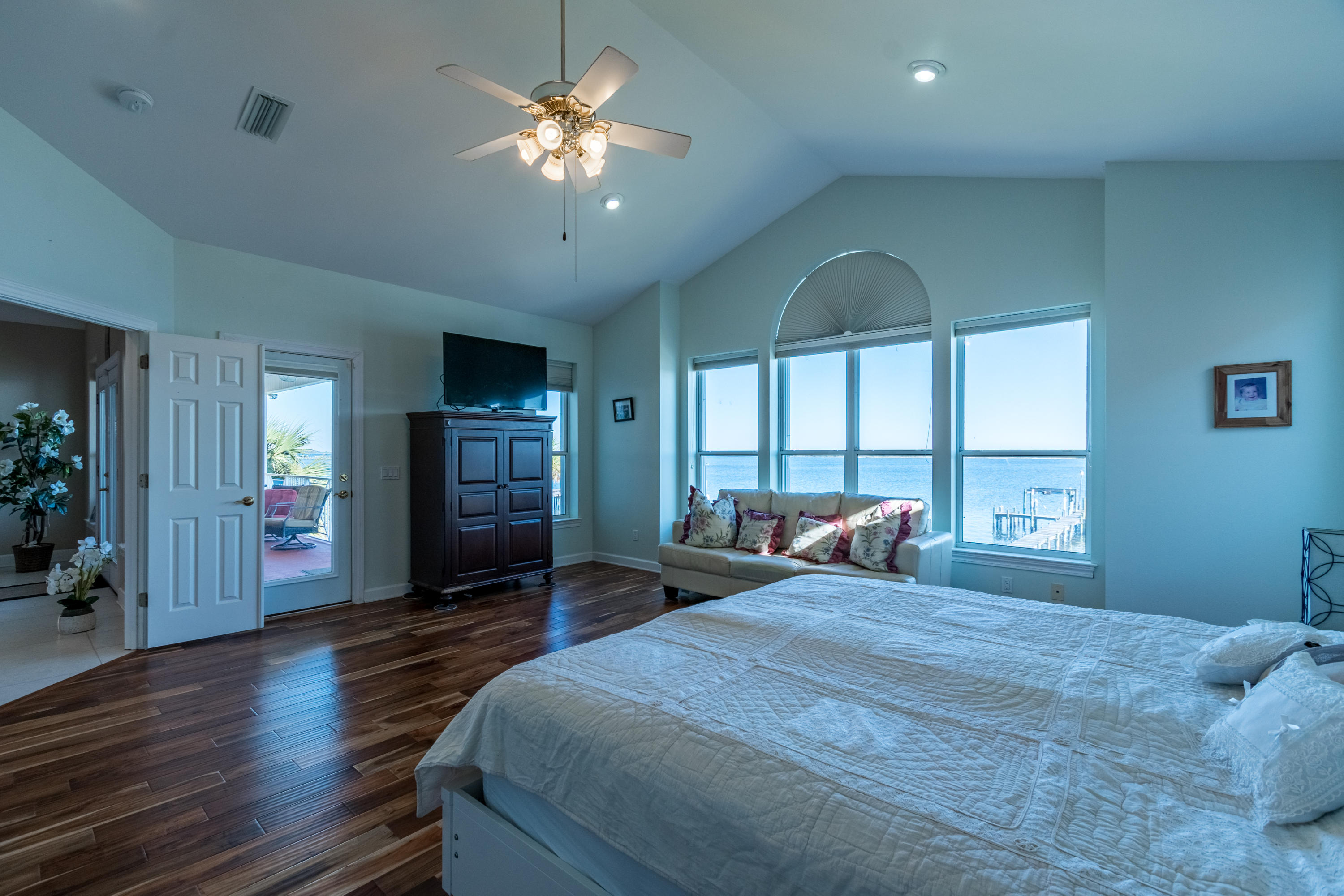 SPARKLING WATERS - Residential