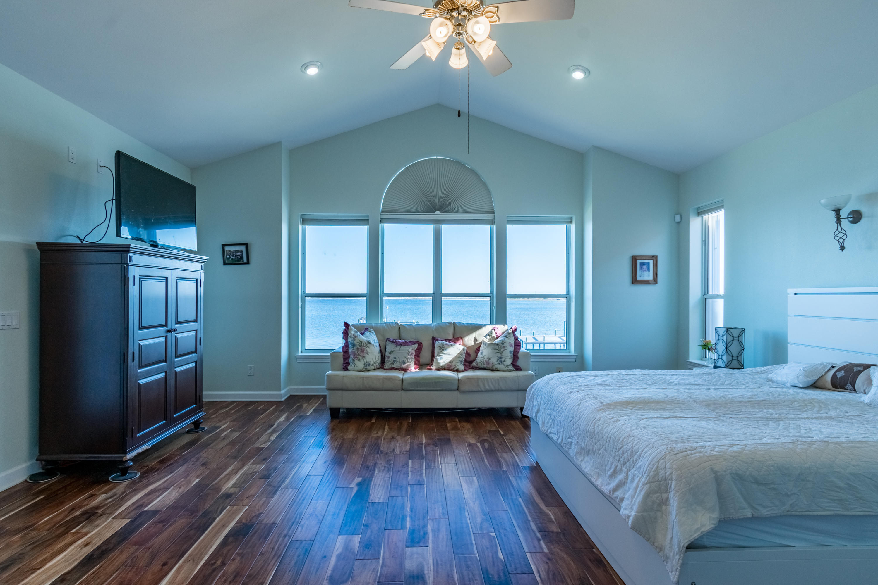 SPARKLING WATERS - Residential