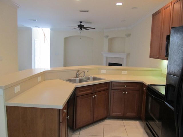 WALTON OAKS - Residential