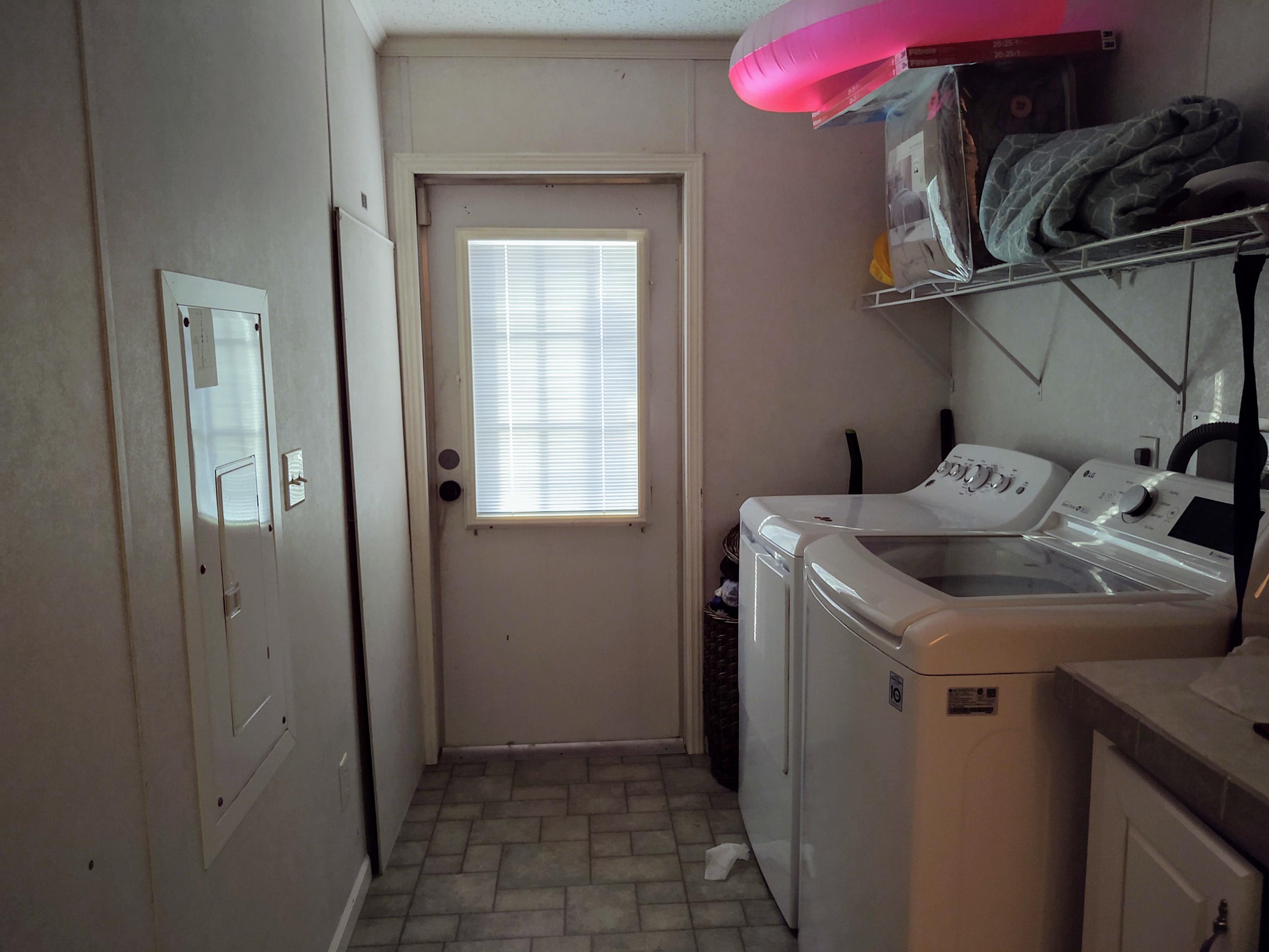 MALLARD CREEK UNREC - Metes and Bounds - Residential