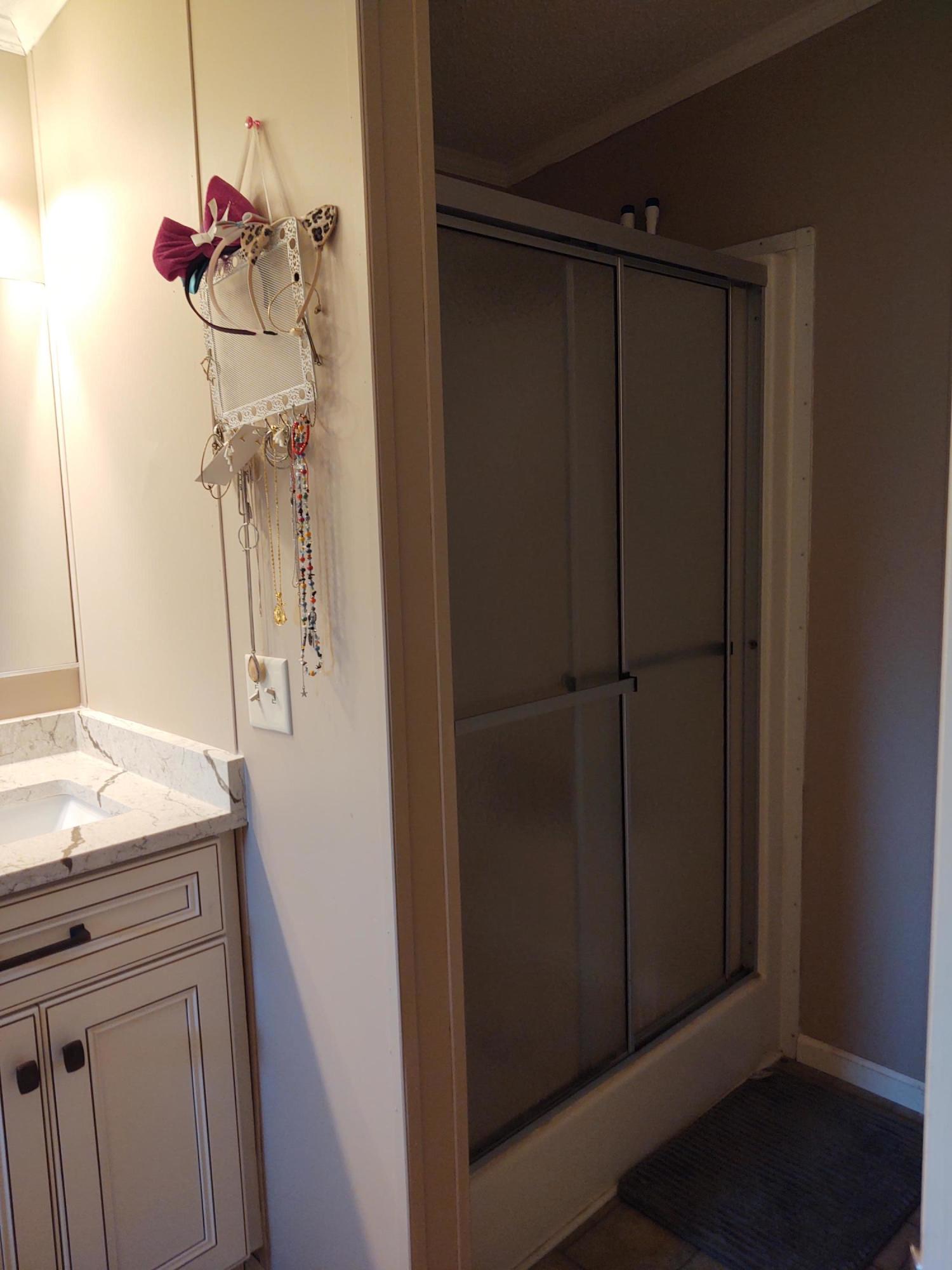 MALLARD CREEK UNREC - Metes and Bounds - Residential