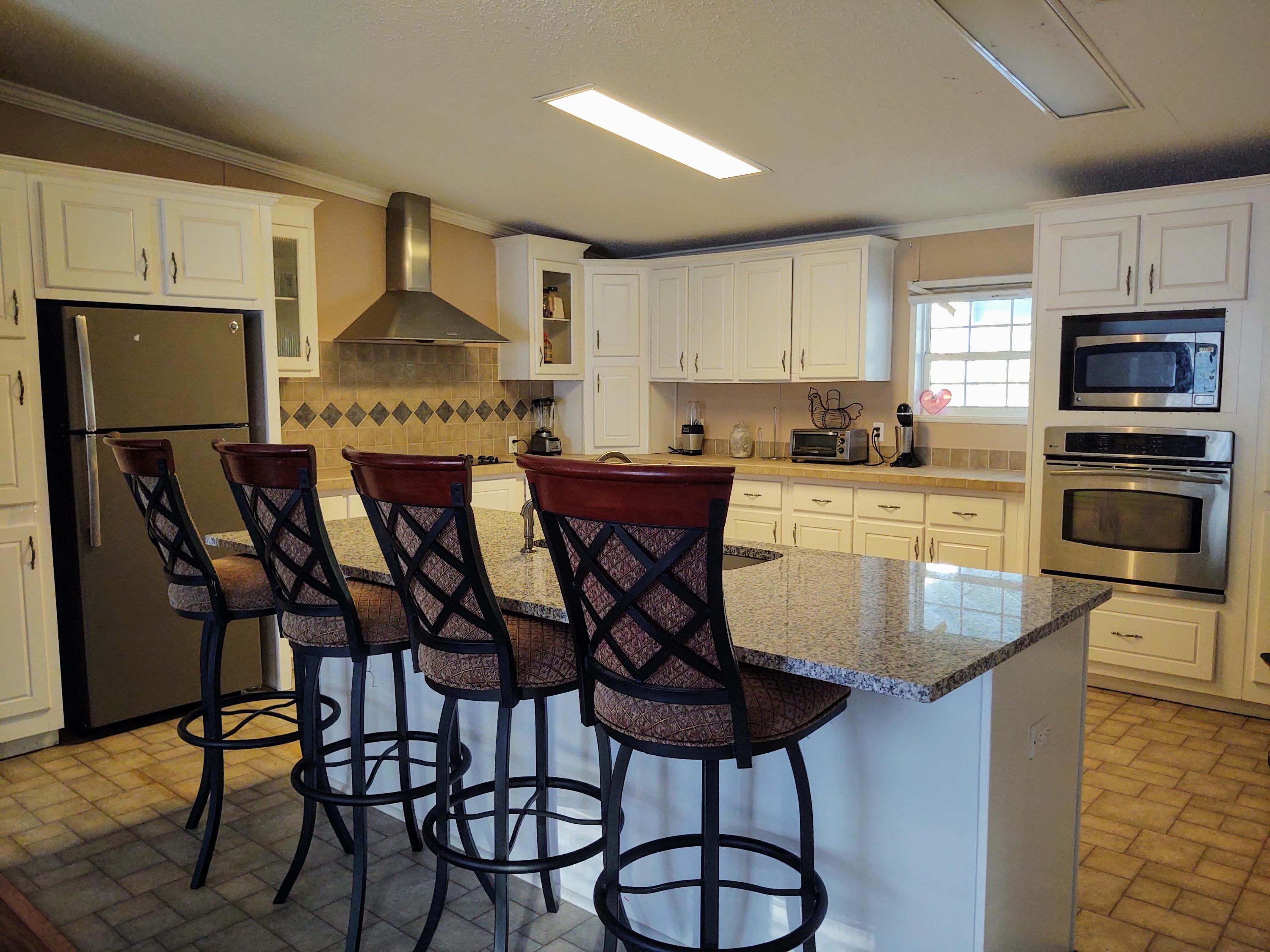 MALLARD CREEK UNREC - Metes and Bounds - Residential