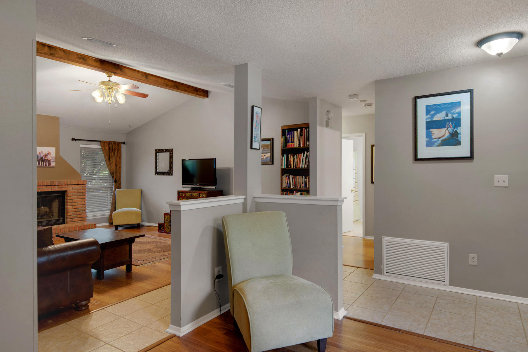 PARKWOOD LANE BLUEWATER BAY - Residential