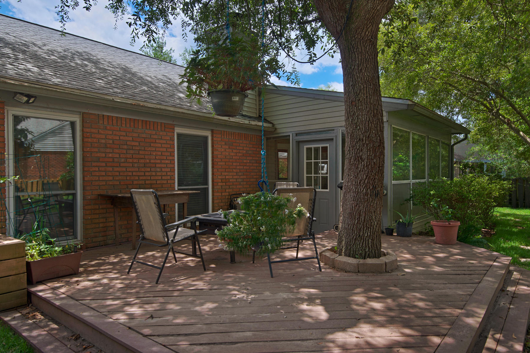 PARKWOOD LANE BLUEWATER BAY - Residential