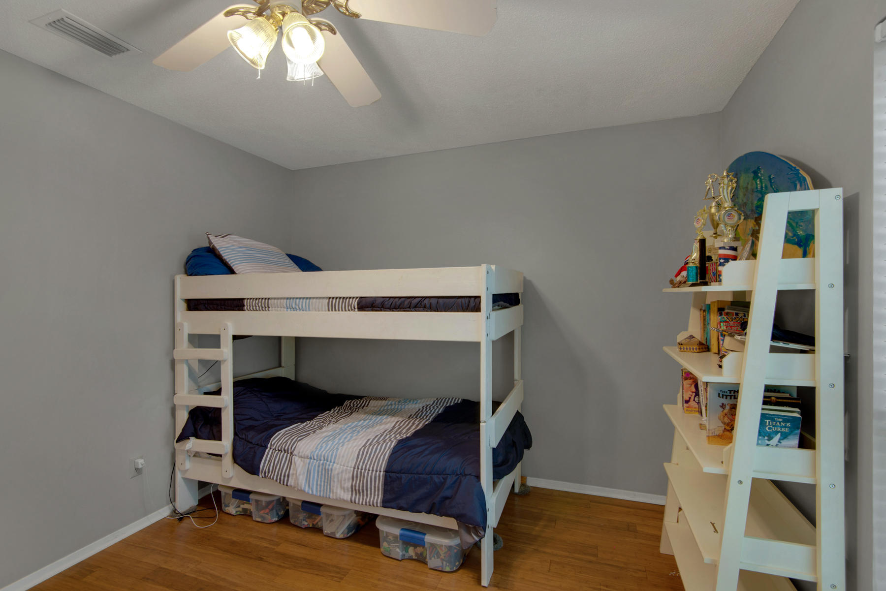 PARKWOOD LANE BLUEWATER BAY - Residential