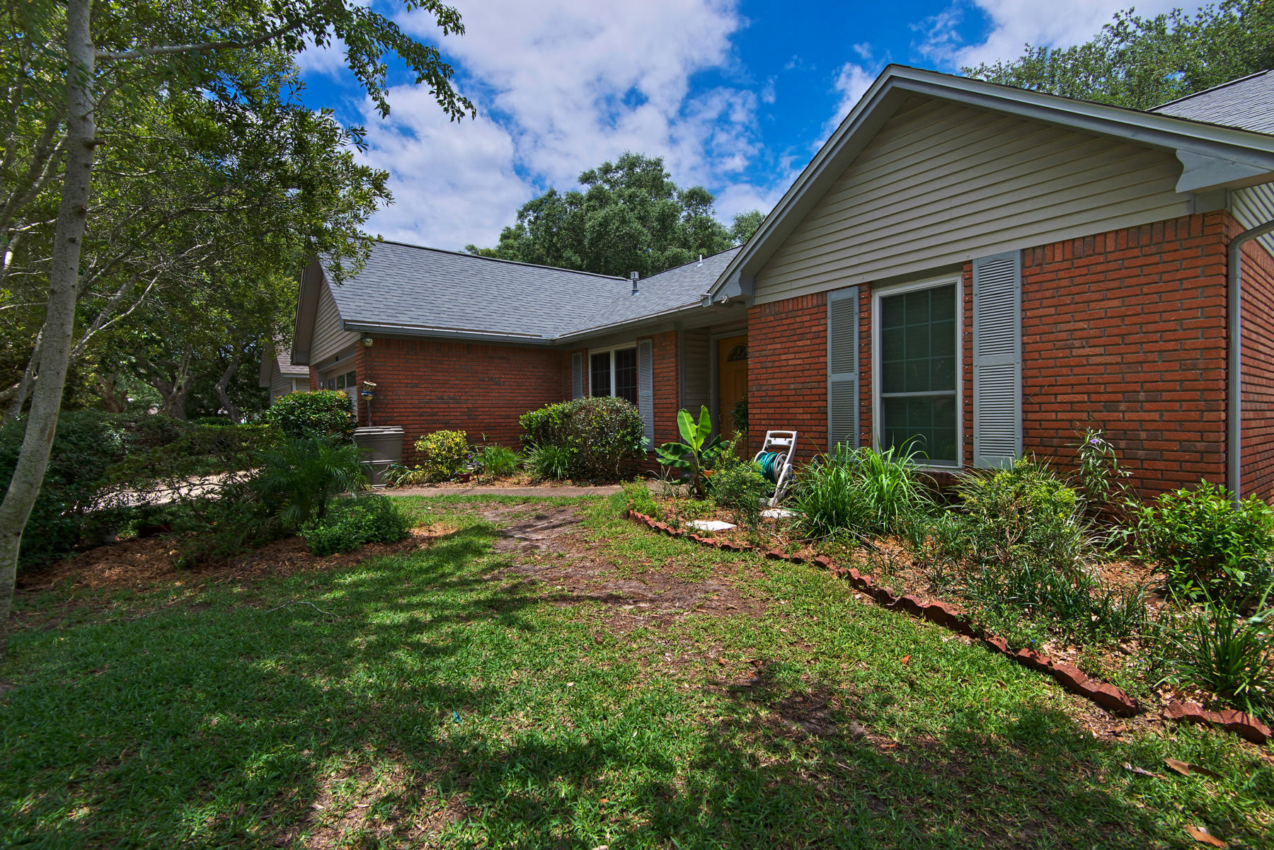 PARKWOOD LANE BLUEWATER BAY - Residential