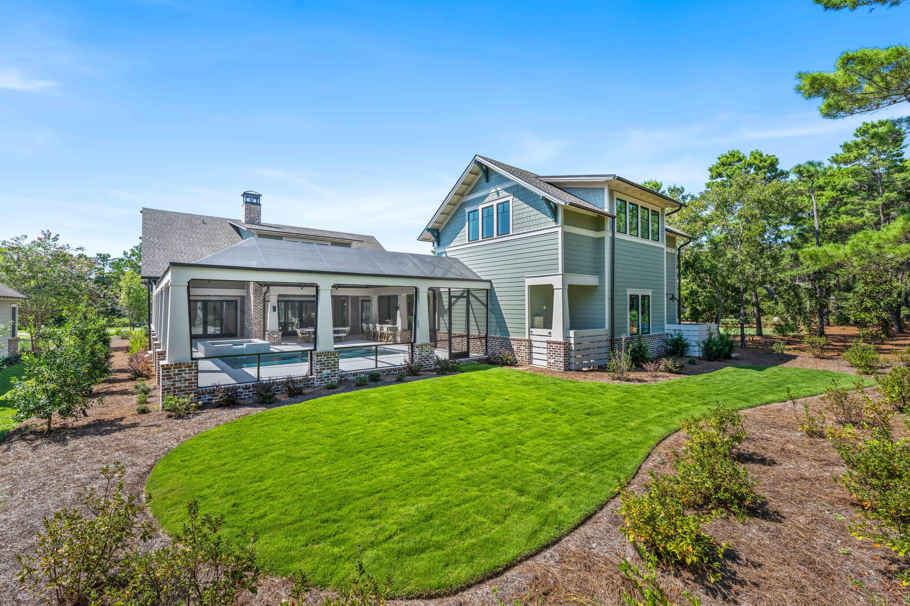 WILD HERON - Residential