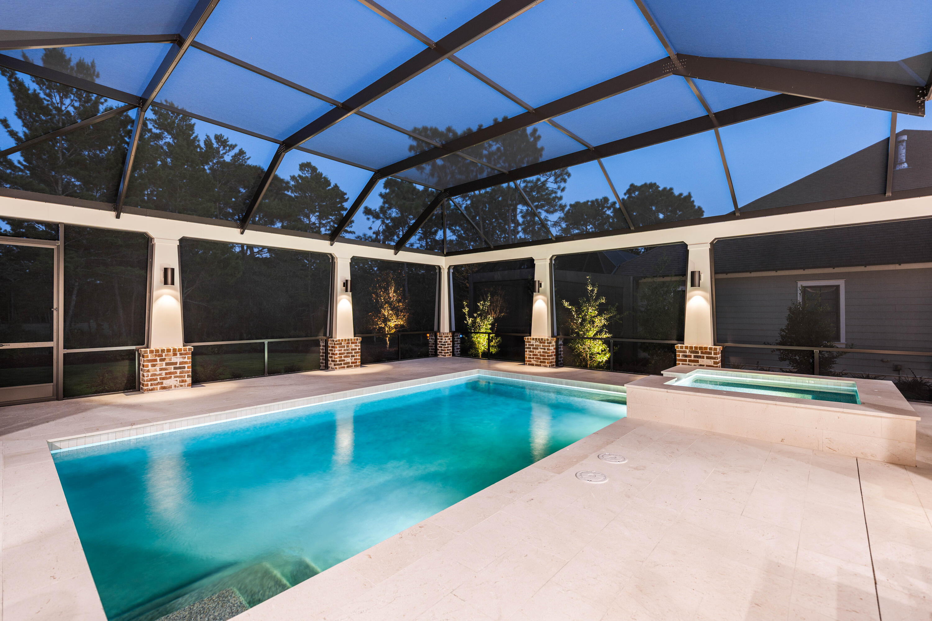 WILD HERON - Residential