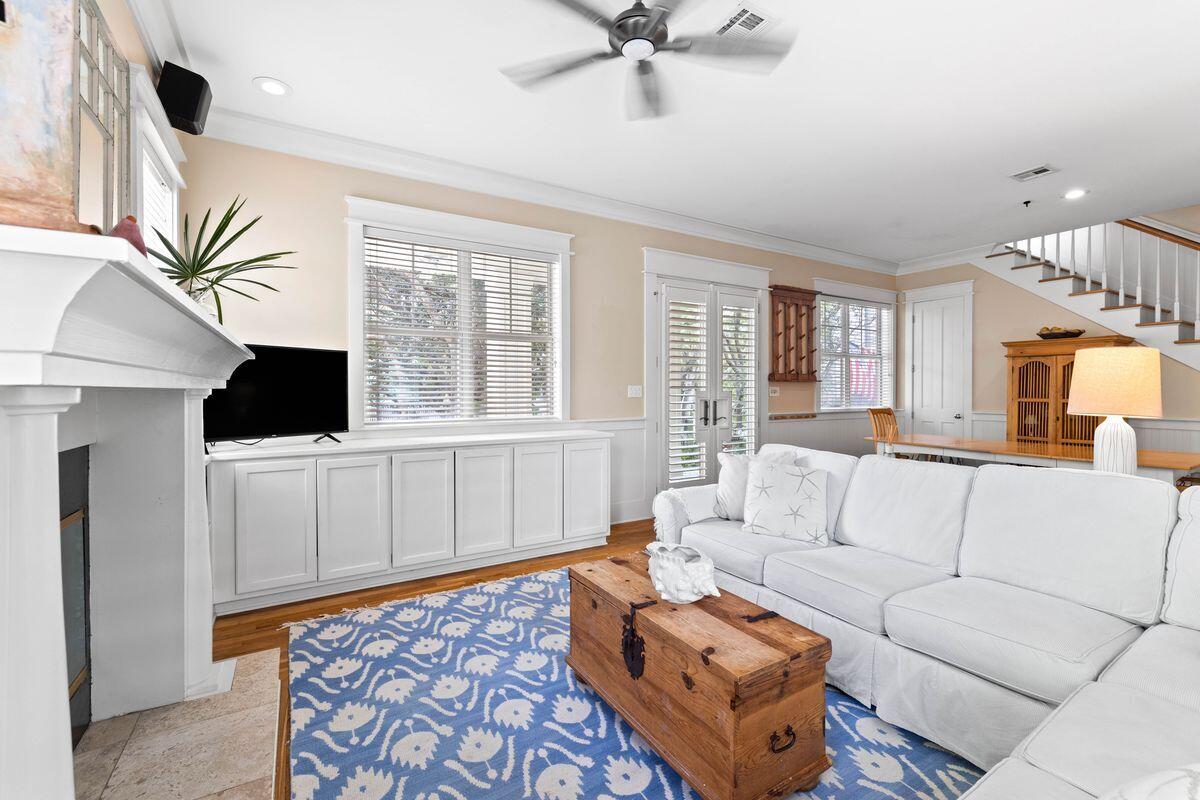 SEAGROVE 1ST ADDN - Residential