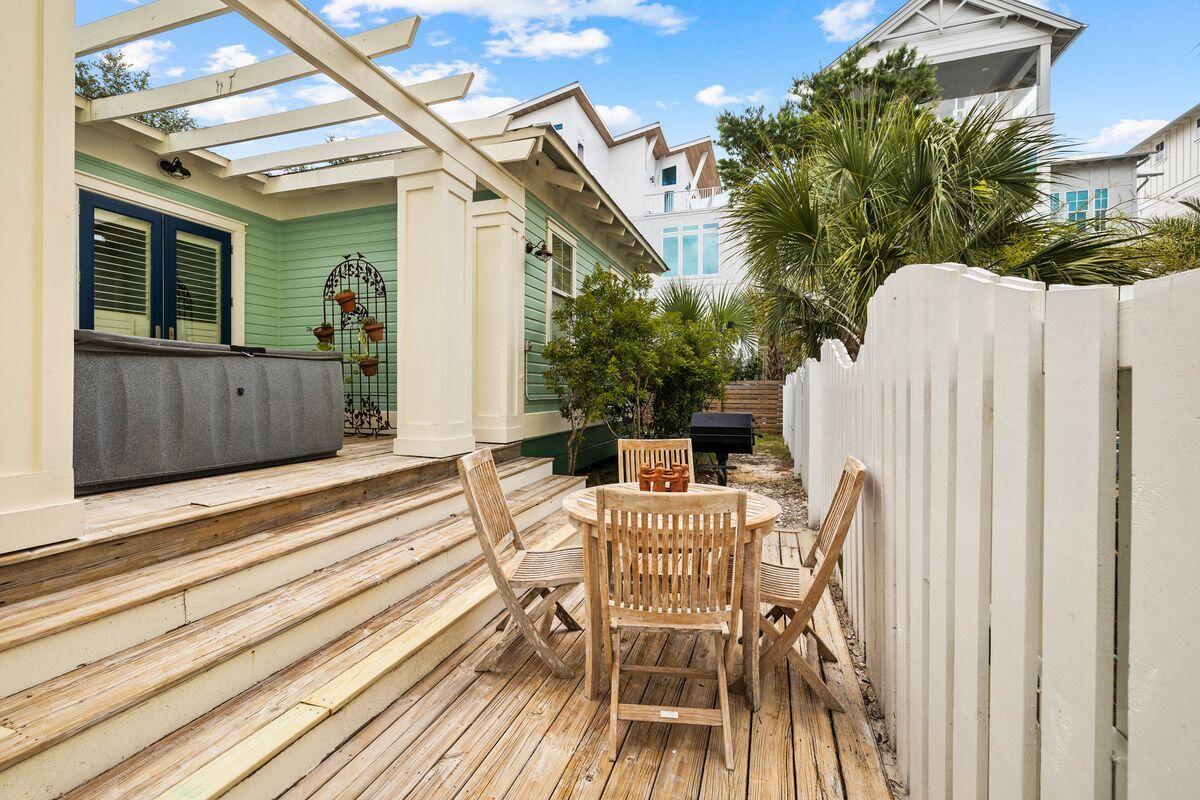 SEAGROVE 1ST ADDN - Residential