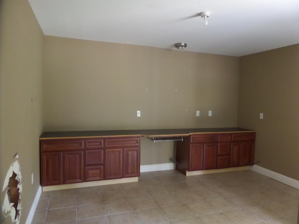 CREEKSIDE - Residential