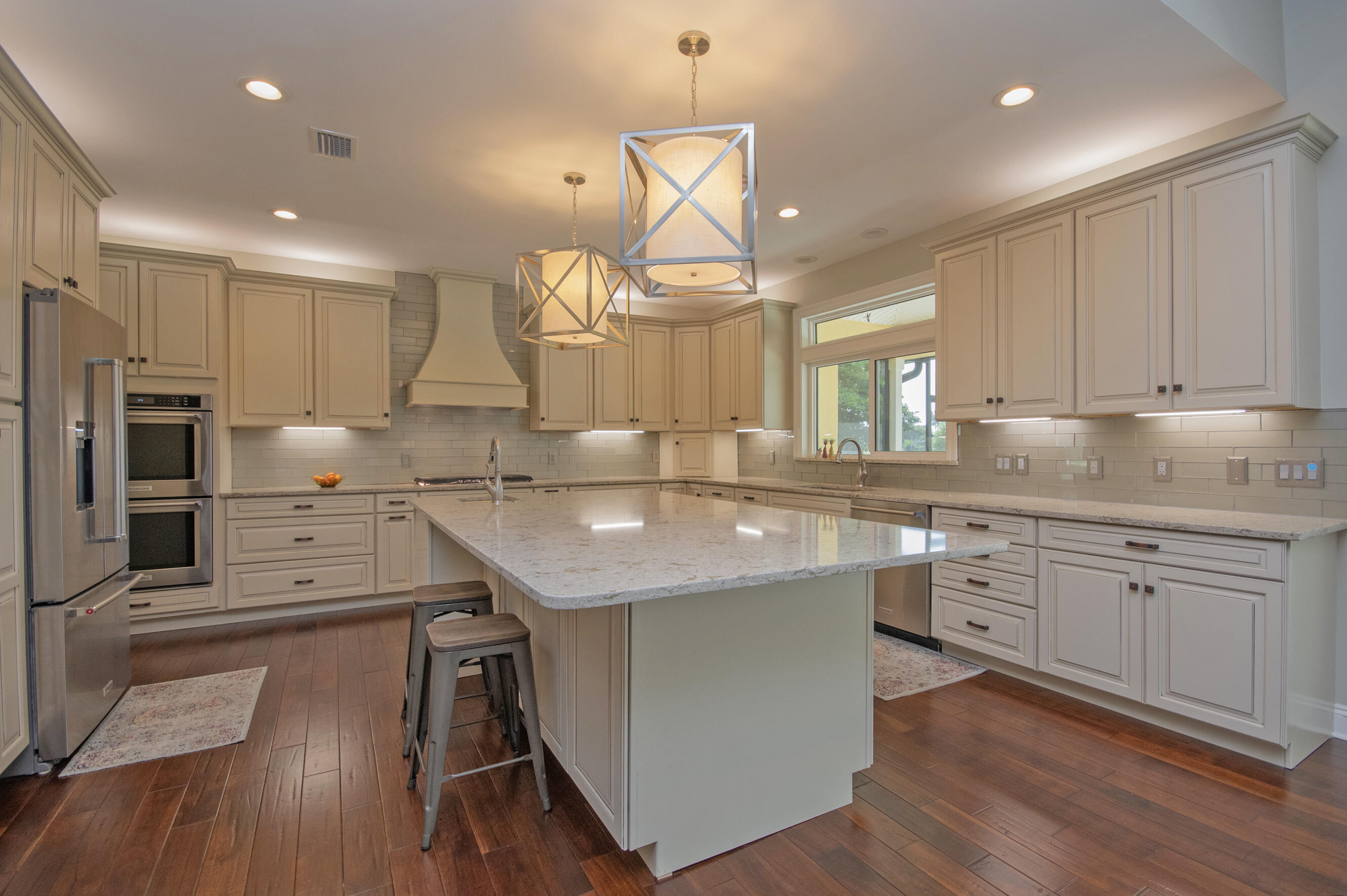 QUEENSBERRY LTD AT BAY POINT - Residential