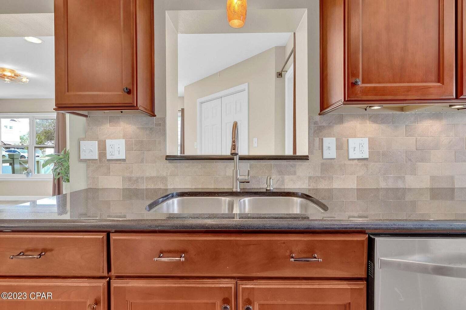 RIVIERA BEACH - Residential