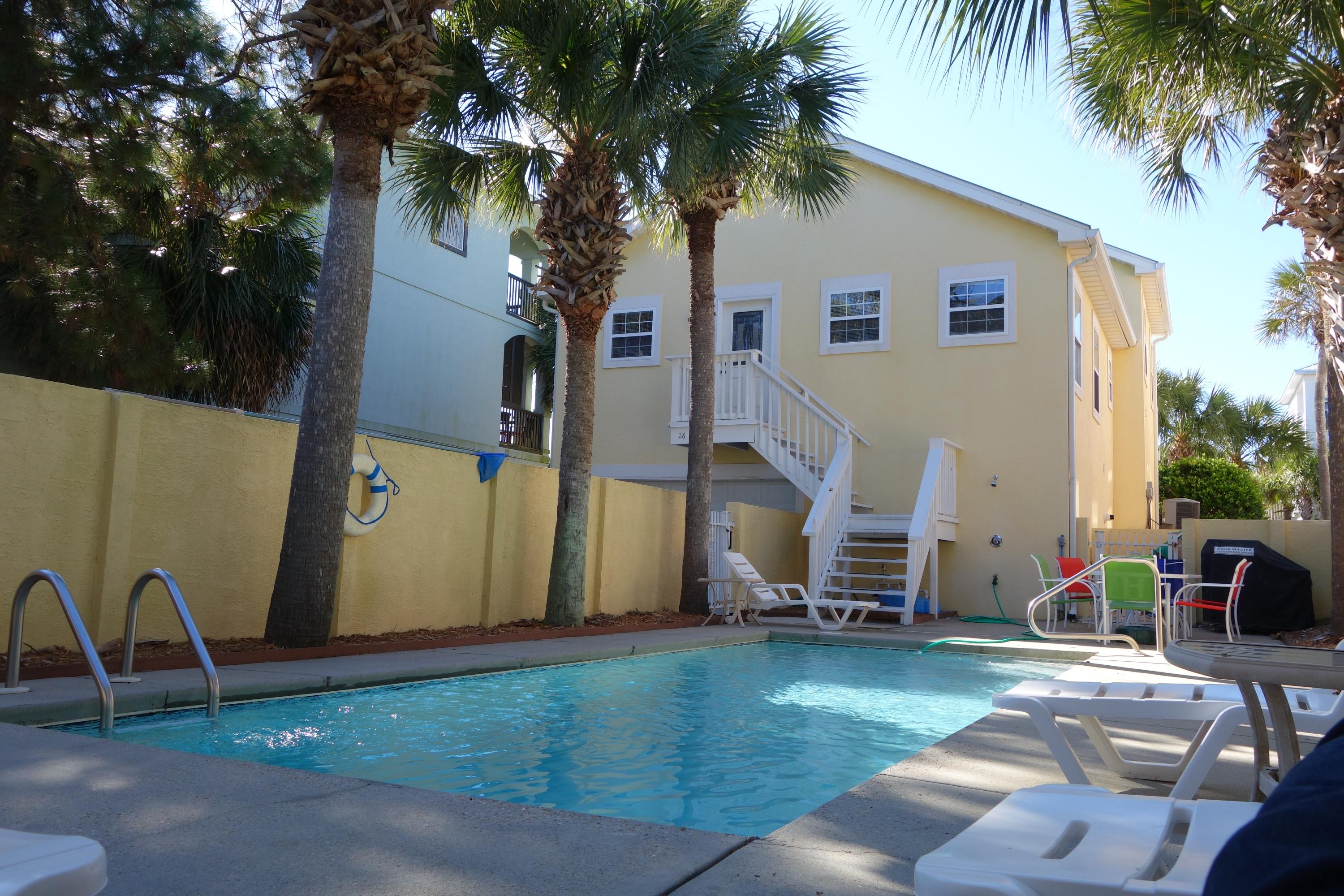 GULF VIEWS - Residential